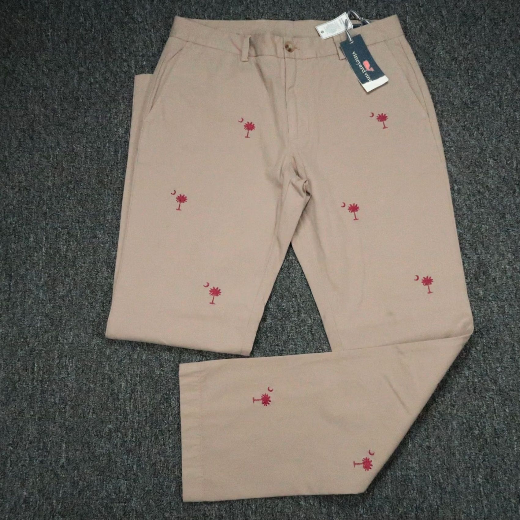 Vineyard Vines VINEYARD VINES Pants Mens 32x32 Beige Slim Chino Palmetto NWT Breaker Straight Pocket Front Zip Pant Size US 32 / EU 48 - 2 Thumbnail