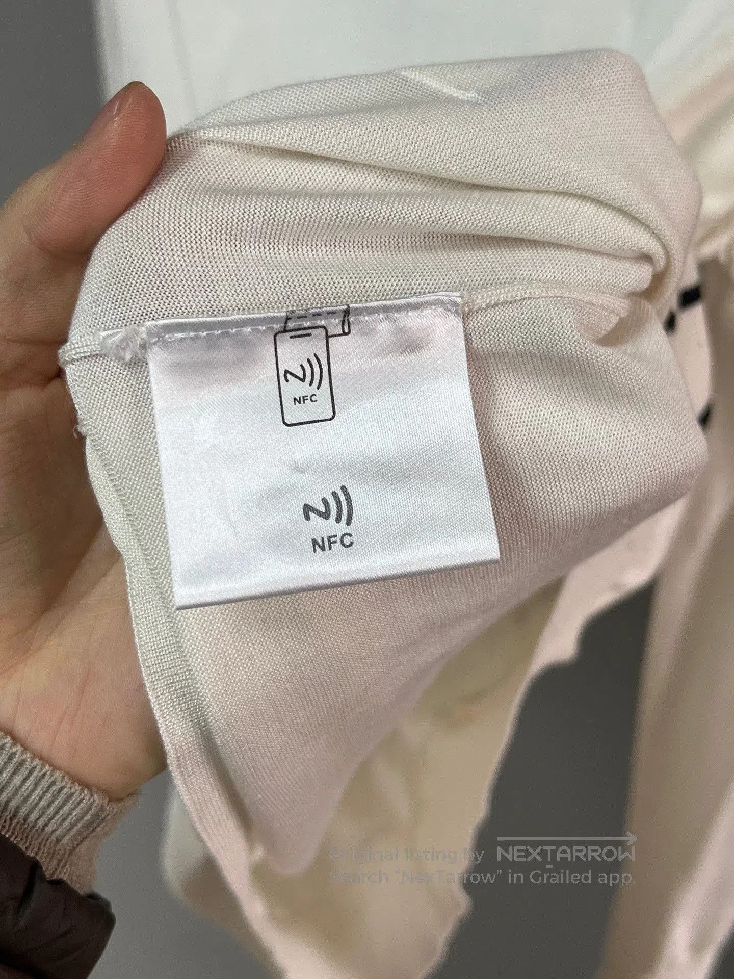 Prada Prada Slogan Logo Silk Cardigan. Size M / US 6-8 / IT 42-44 - 4 Thumbnail