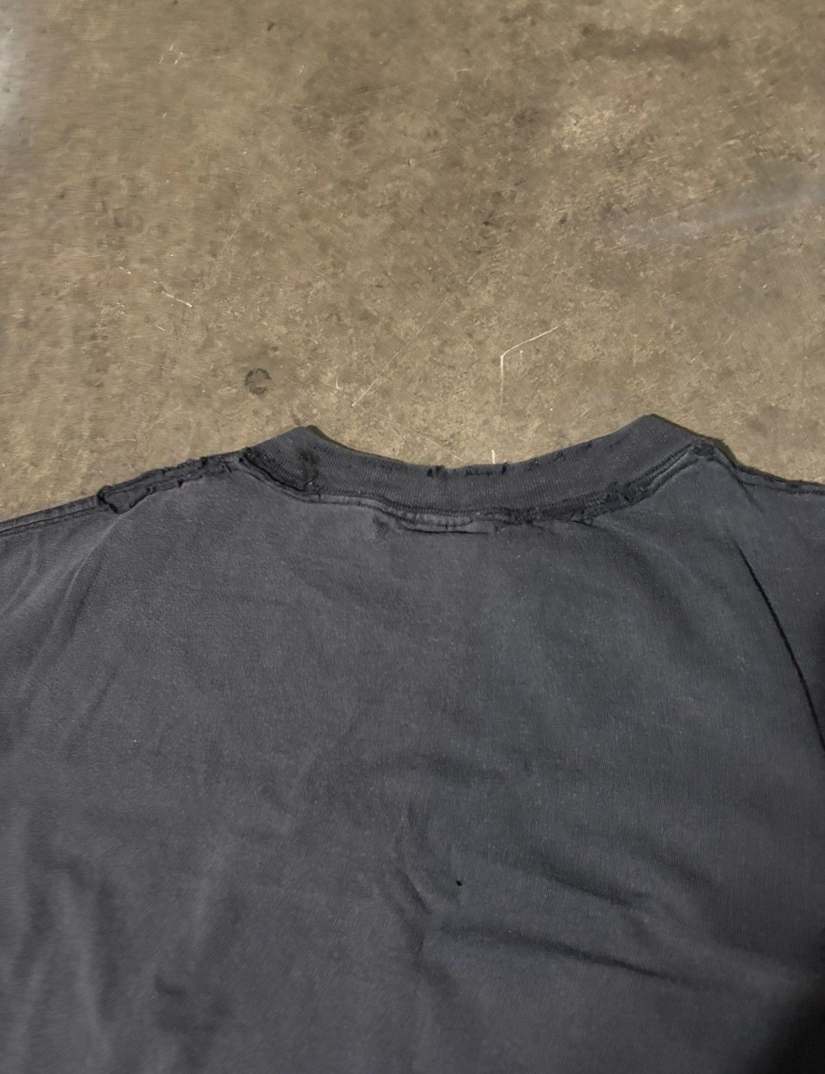Other 1991 Vintage Thrashed Distressed Earth Tshirt Size US L / EU 52-54 / 3 - 3 Thumbnail