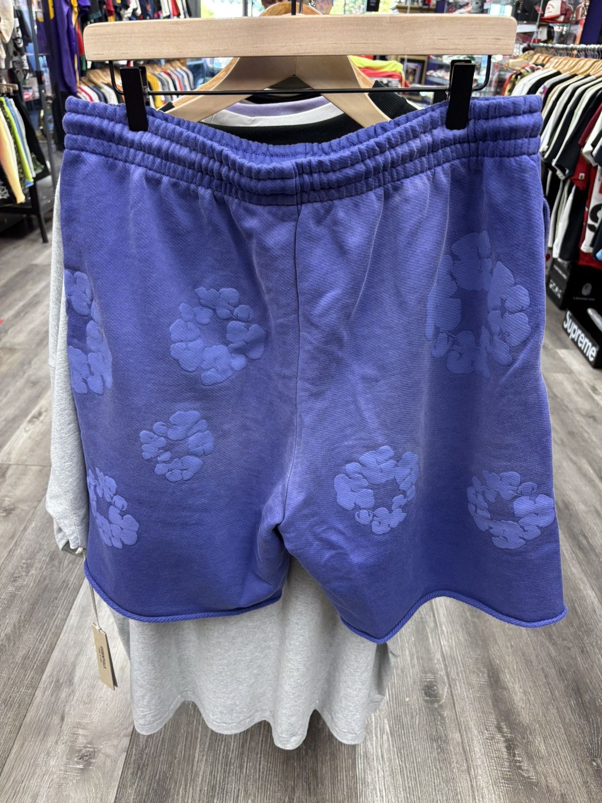 DENIM TEARS Cotton Wreath Shorts Blue Large Size US 34 / EU 50 - 2 Thumbnail