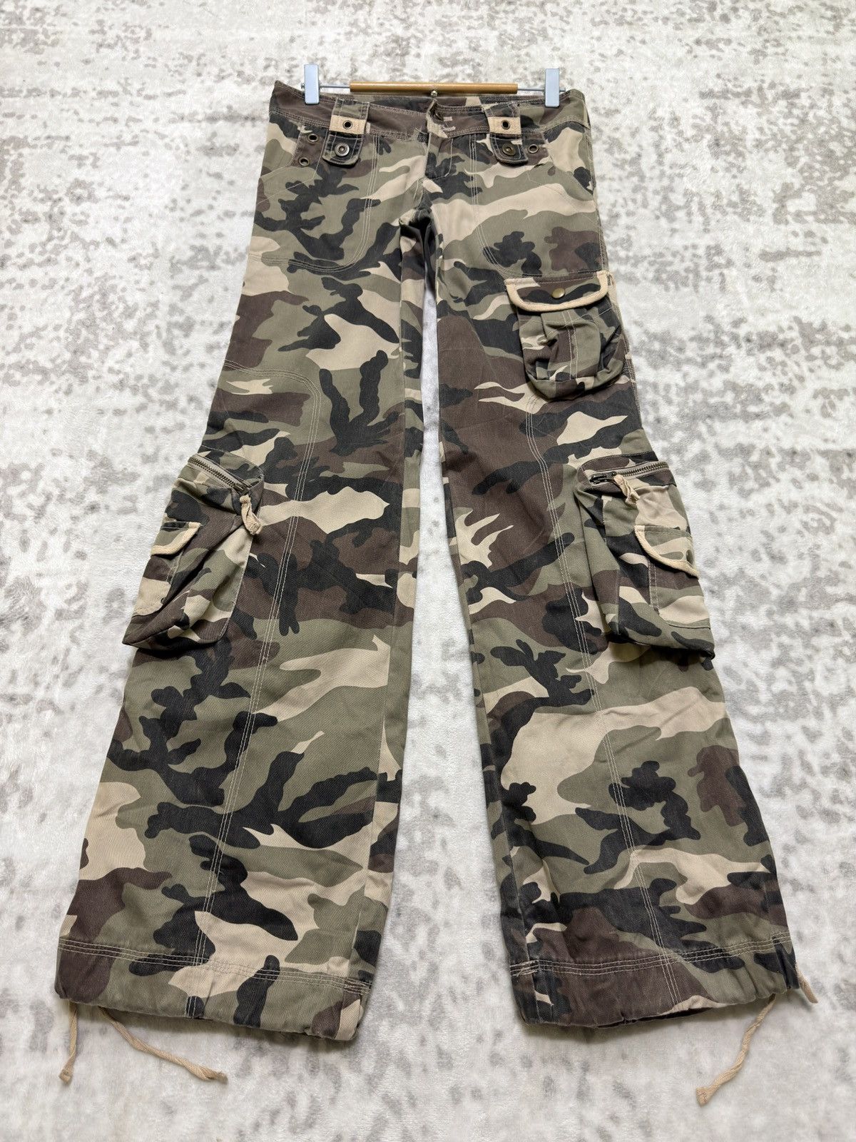 GOA Spiral Girl Camo Cargo Flare Pants Low Rise Women Denim Size US 29 - 1 Thumbnail