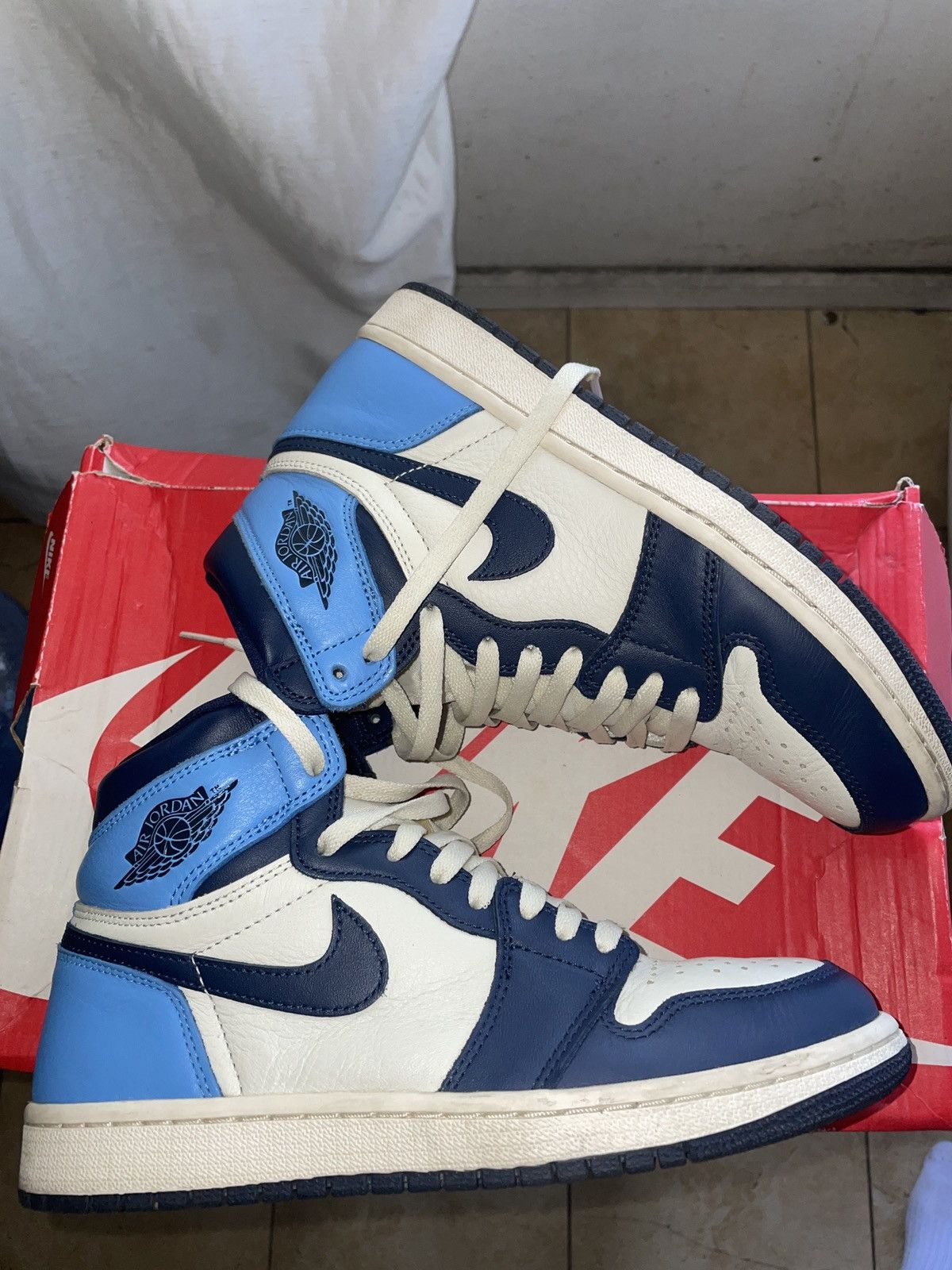 Jordan Brand Jordan 1 Obsidian Size US 7.5 / EU 40-41 - 2 Thumbnail