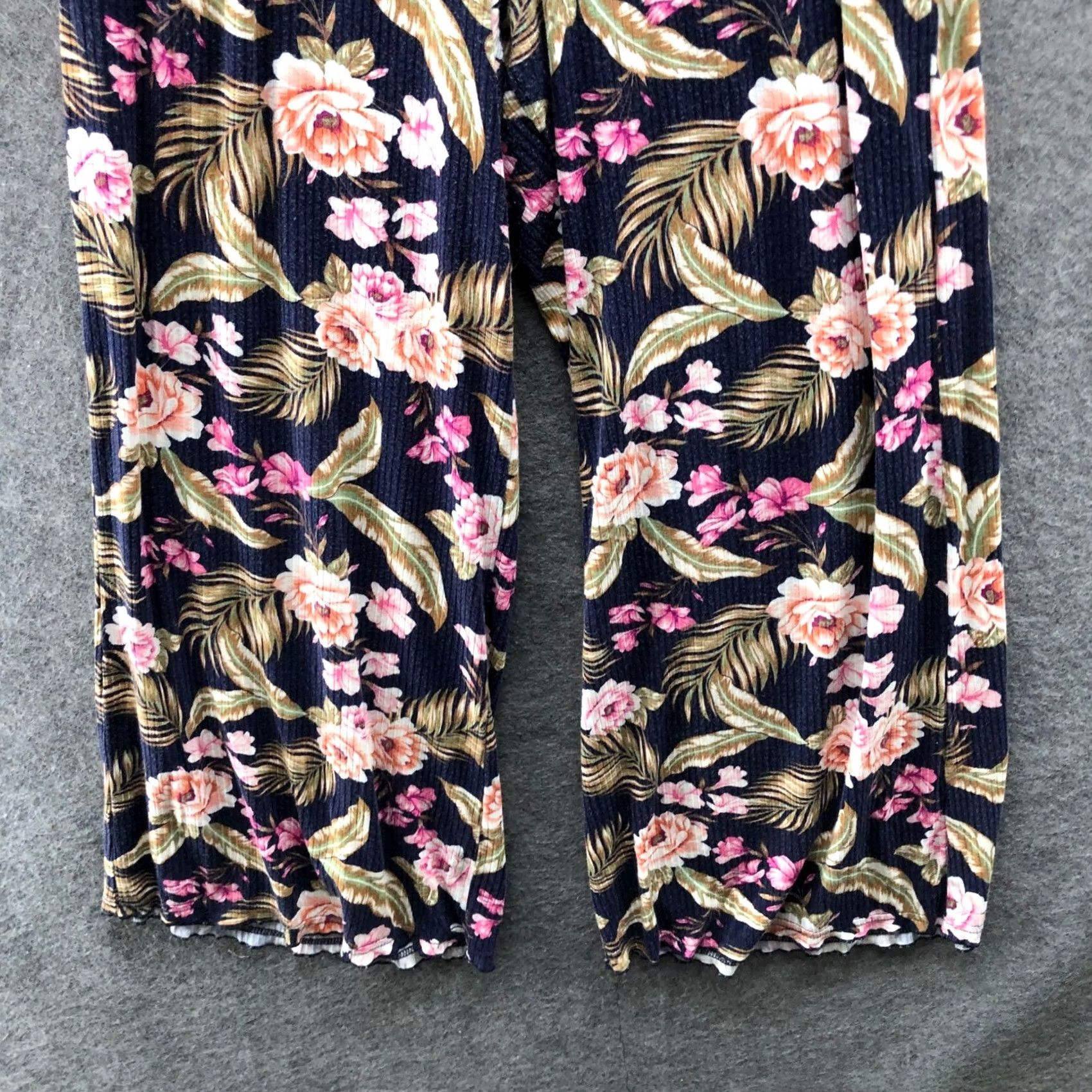 O'Neill O'Neill Pants Womens S Floral Wide Leg Navy Tropical Pull Jersey Knit Size S / US 4 / IT 40 - 4 Thumbnail