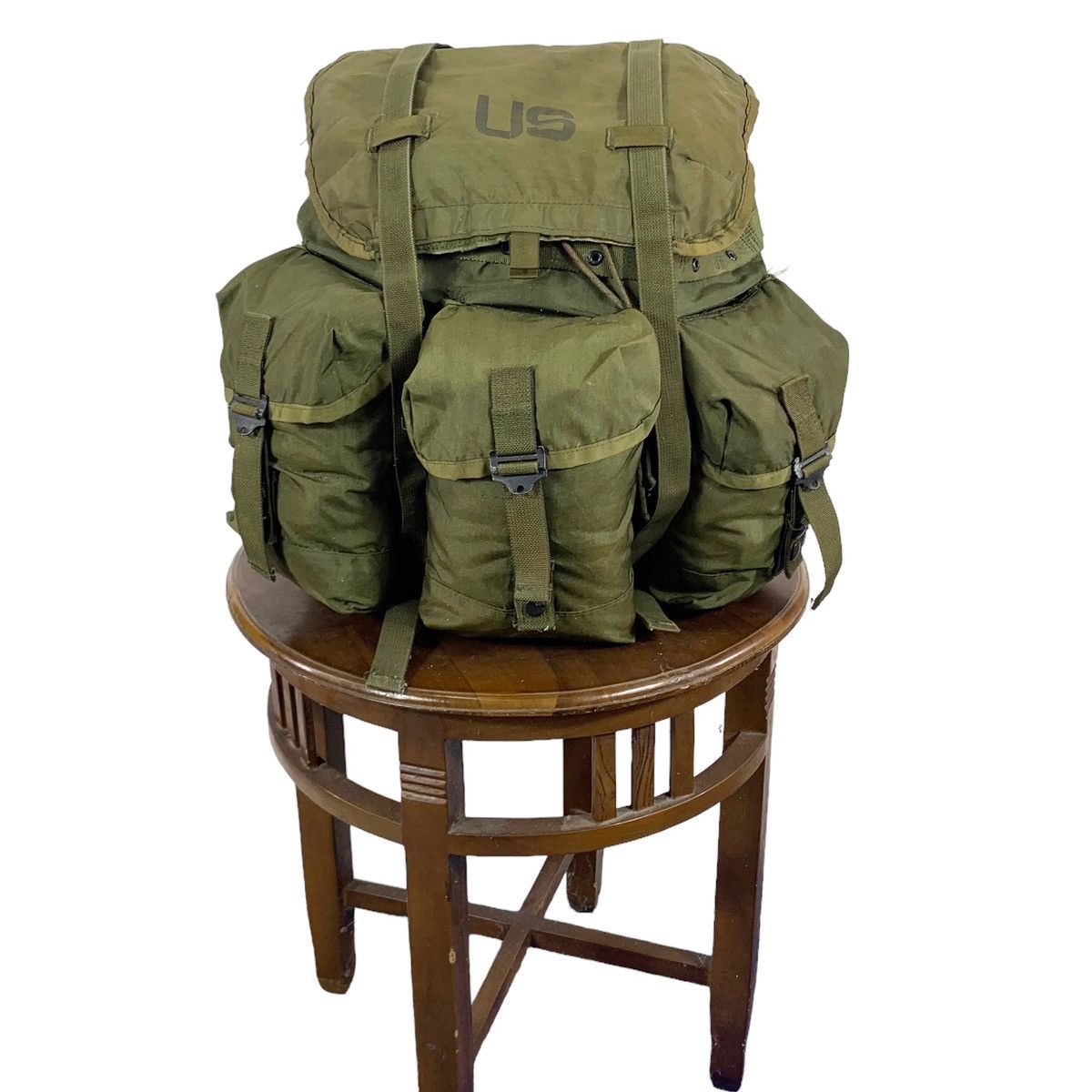 VINTAGE US ARMY MILITARY BACKPACK