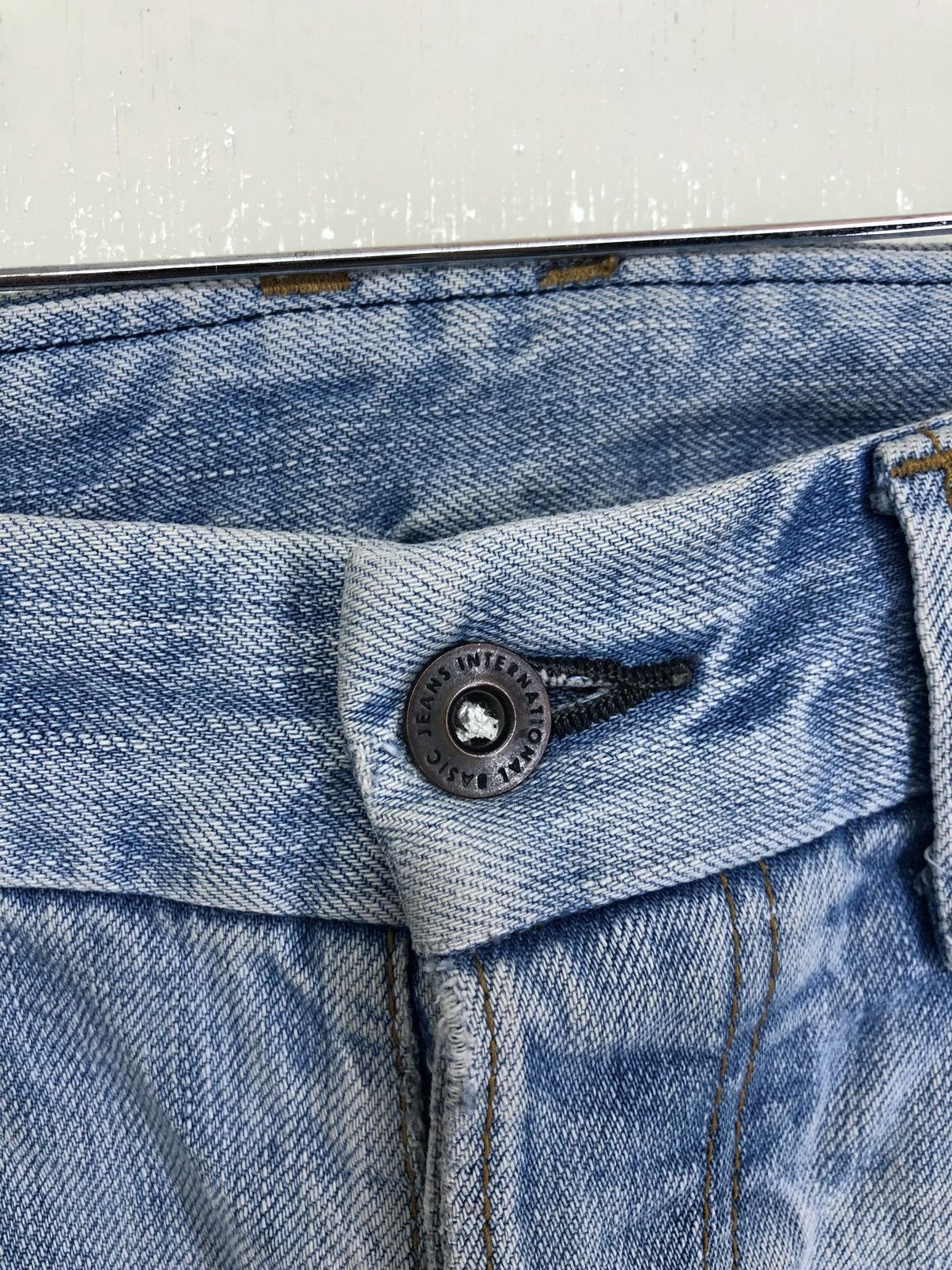 Japanese Brand Ripo Trenta Anni Distressed Light Wash Jeans Size US 32 / EU 48 - 4 Thumbnail