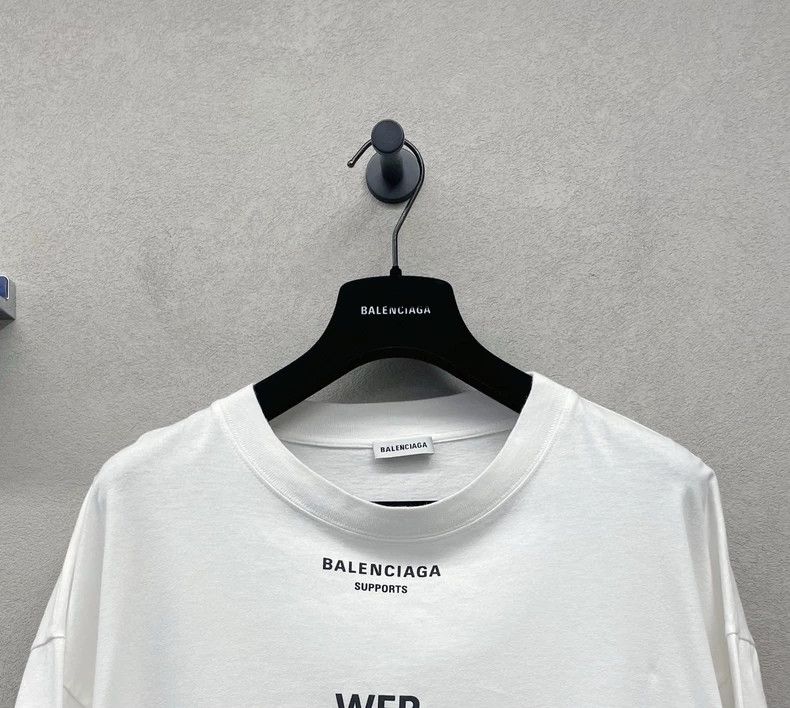 Balenciaga Balenciaga Round Neck Short Sleeve T-Shirt Size US M / EU 48-50 / 2 - 4 Thumbnail
