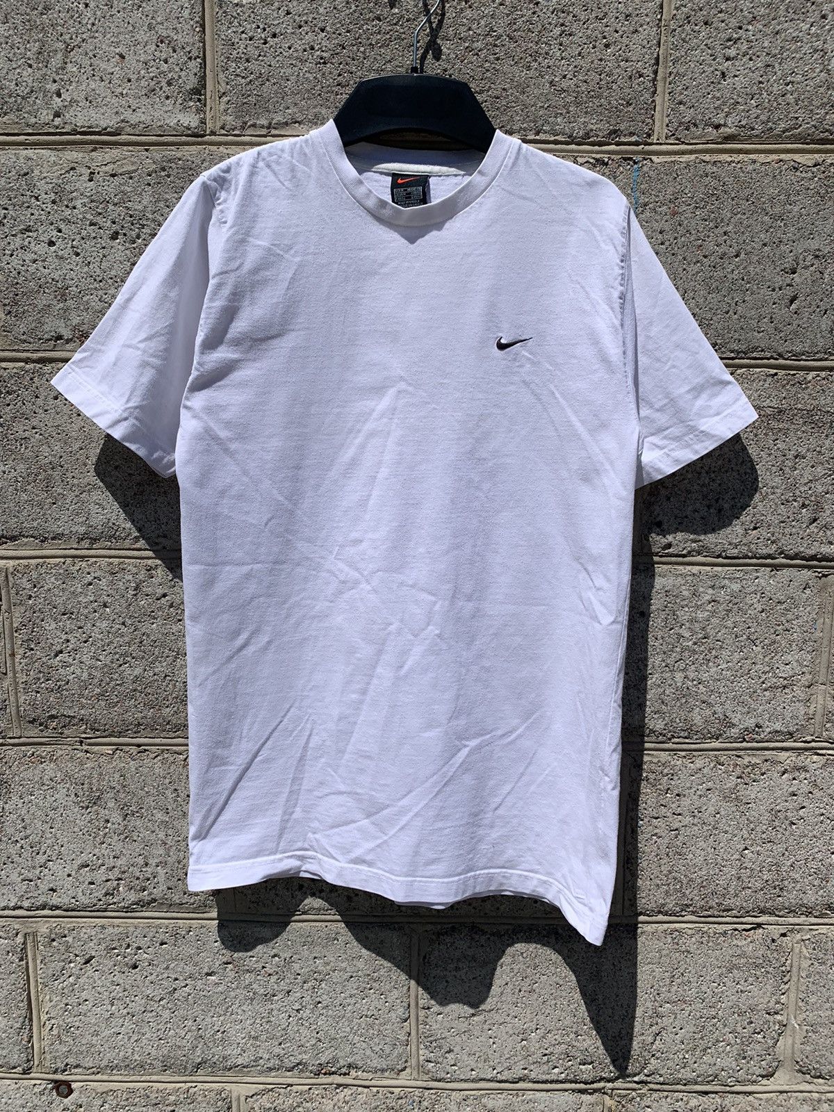 Nike × Vintage Nike vintage mini logo t shirt Size US M / EU 48-50 / 2 - 1 Thumbnail