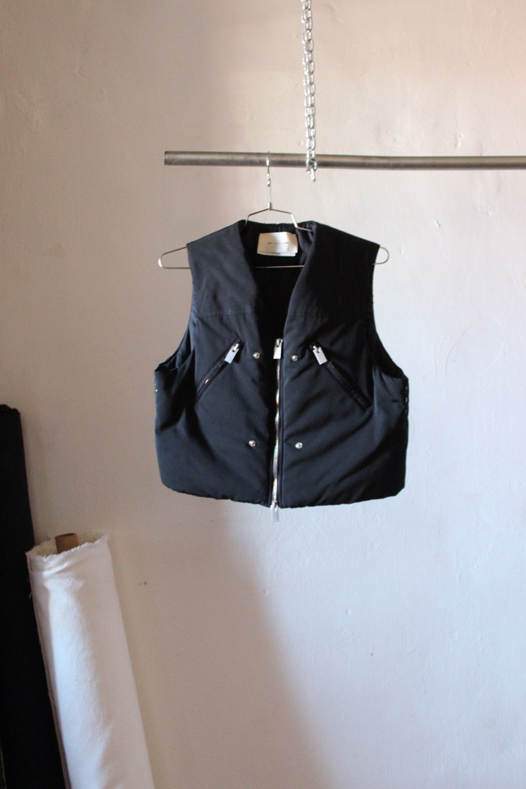 1017 ALYX 9SM × Alyx 1017 Alyx 9SM Black Cropped Vest Size US S / EU 44-46 / 1 - 1 Thumbnail