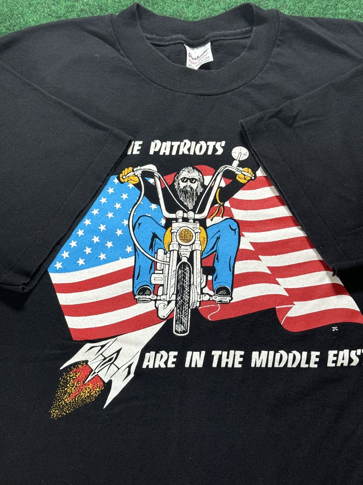 Vintage Vintage 80s Biker Not All Patriots Middle East T Shirt Size US L / EU 52-54 / 3 - 4 Thumbnail