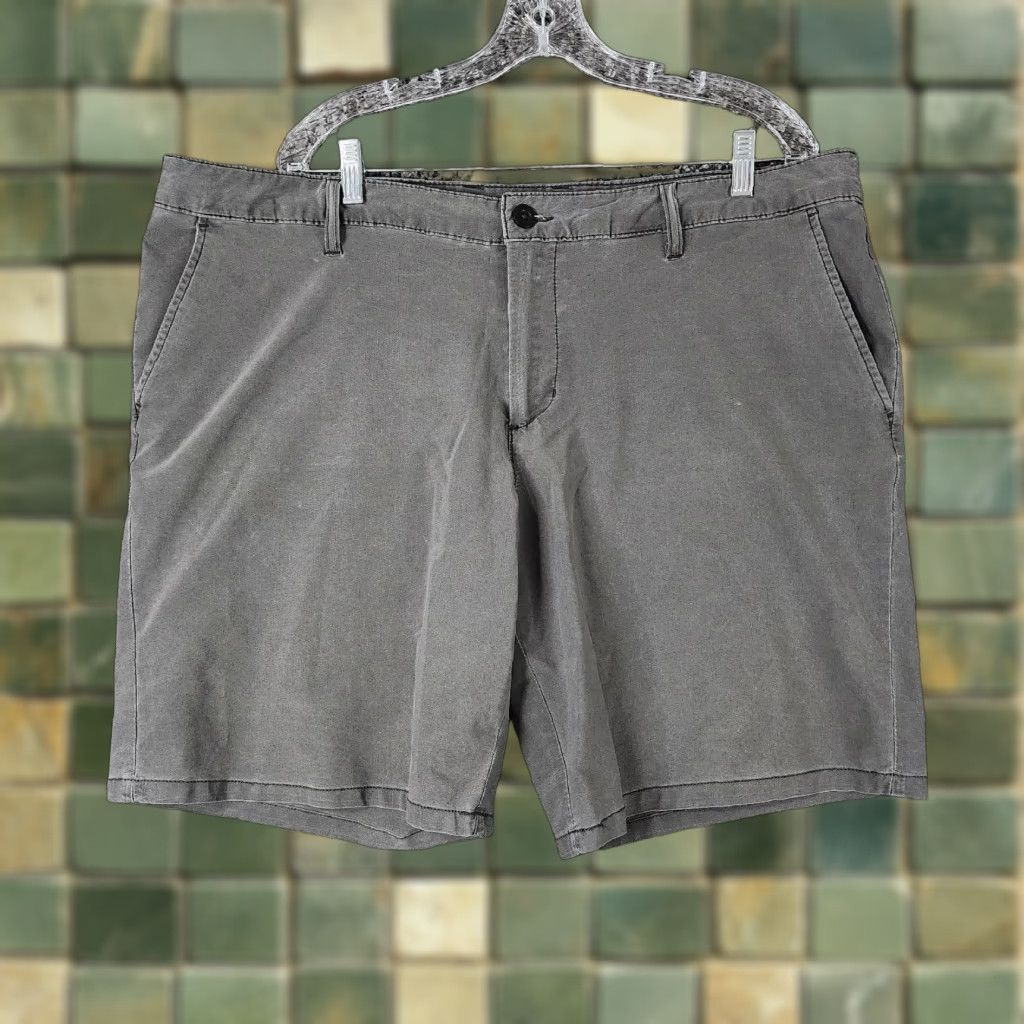 Vintage Swiss Tech Mens Gray Chino Shorts Size 42 Size US 42 / EU 58 - 1 Thumbnail
