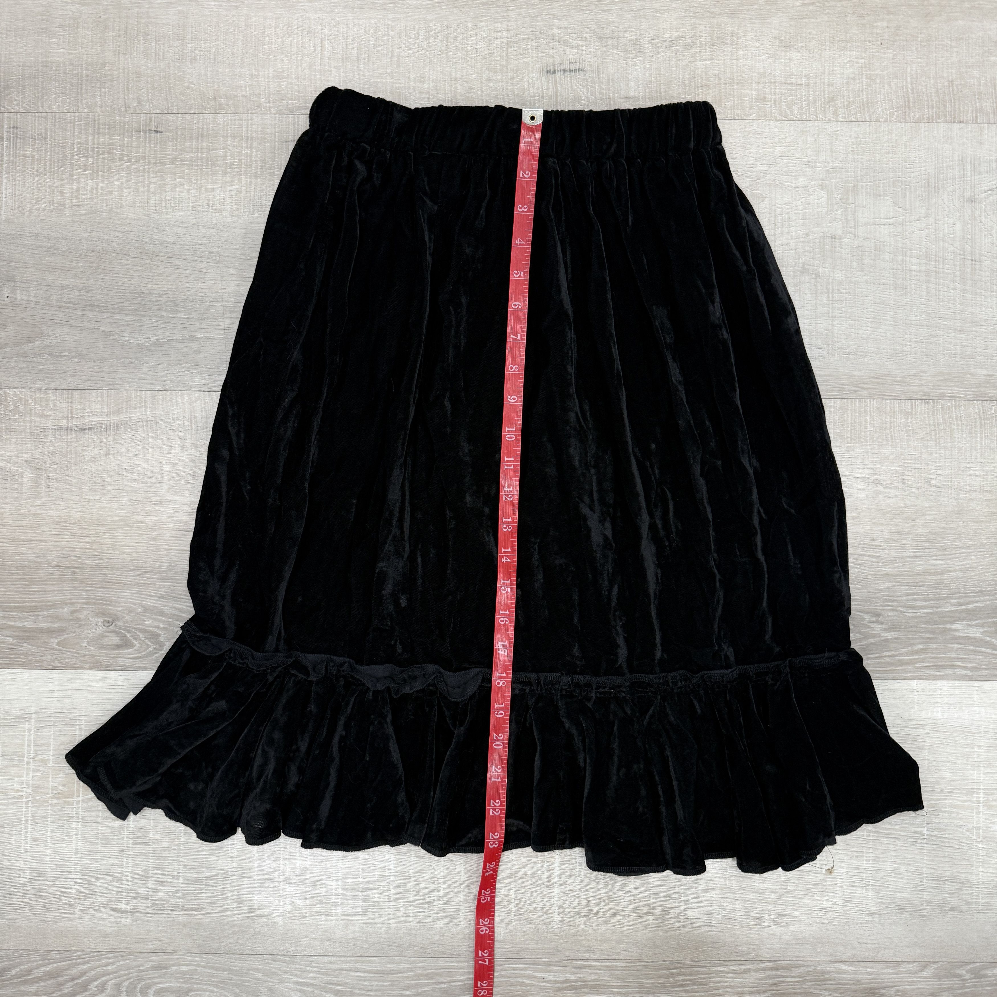 Comme des Garcons Comme des Garcons Black Velvet Skirt Size 25" / US 0 / IT 36 - 3 Thumbnail