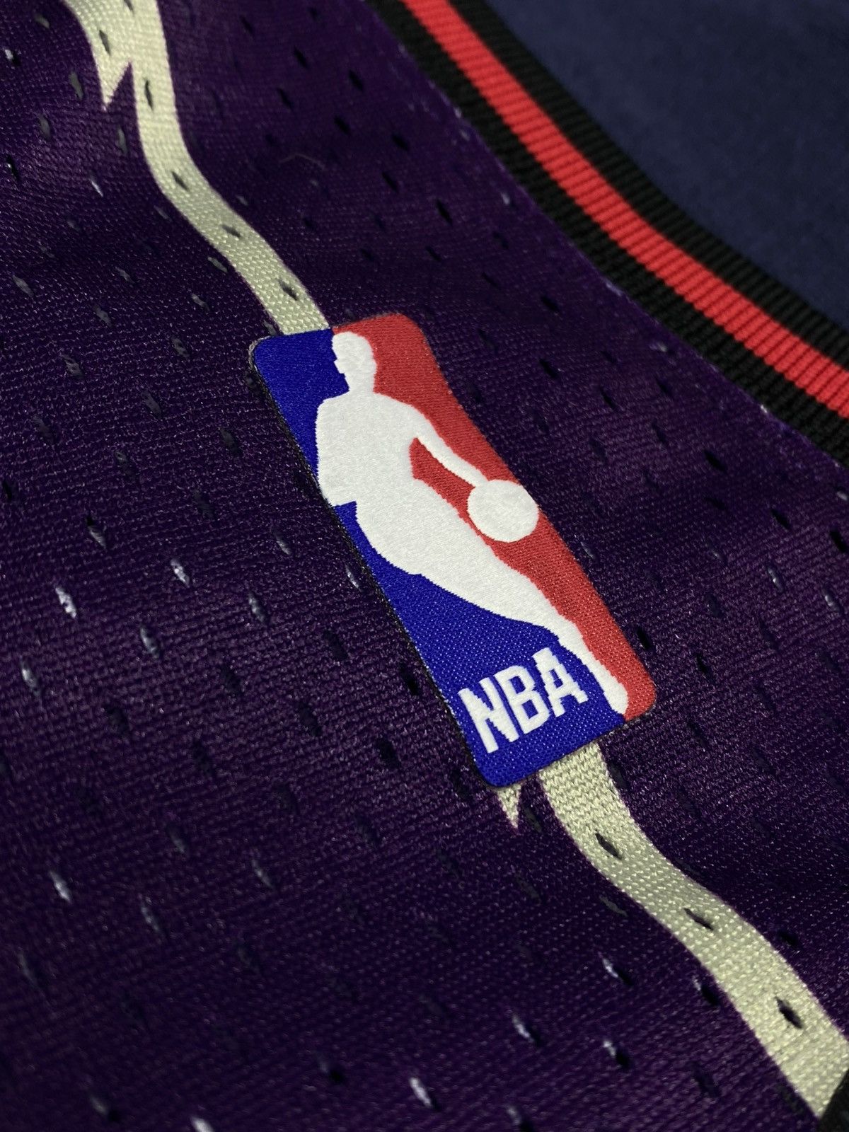 Mitchell & Ness Mitchell & Ness Vince Carter 1998 Toronto Raptors Jersey Size US L / EU 52-54 / 3 - 12 Thumbnail