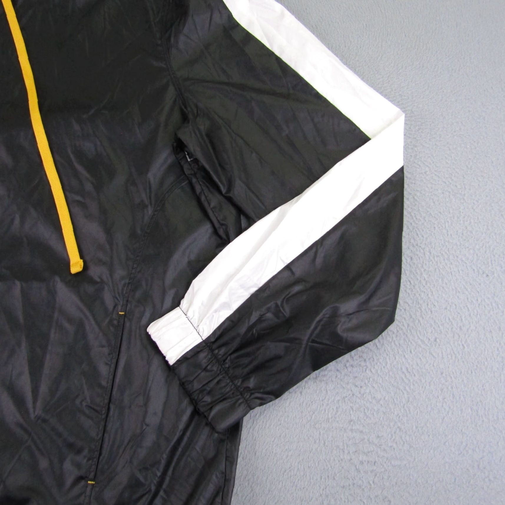 Vintage Zella Jacket Women Large Black White Full Zip Windbreaker Lightweight Track Coat Womens Size L / US 10 / IT 46 - 2 Thumbnail