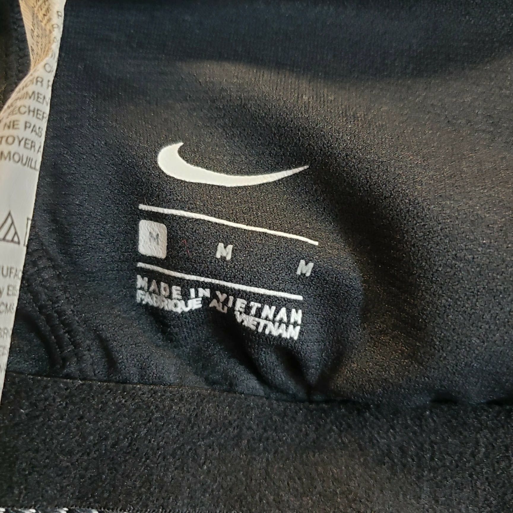 Nike Nike Womens Tank Top M Black Gray Bra Pads Shirt Sleeveless Pullover Activewear Adult Womens Vintage No 90s Size M / US 6-8 / IT 42-44 - 6 Thumbnail