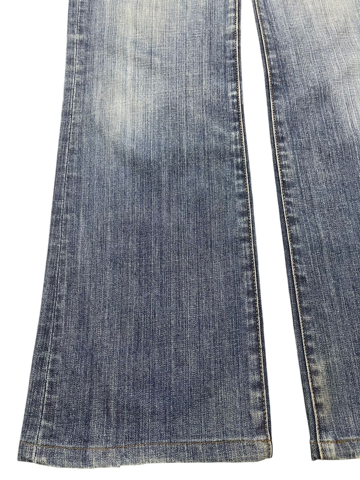 Uniqlo Vintage Japanese Uniqlo Blue Faded Wash Wide Leg Jeans Size US 29 - 7 Thumbnail