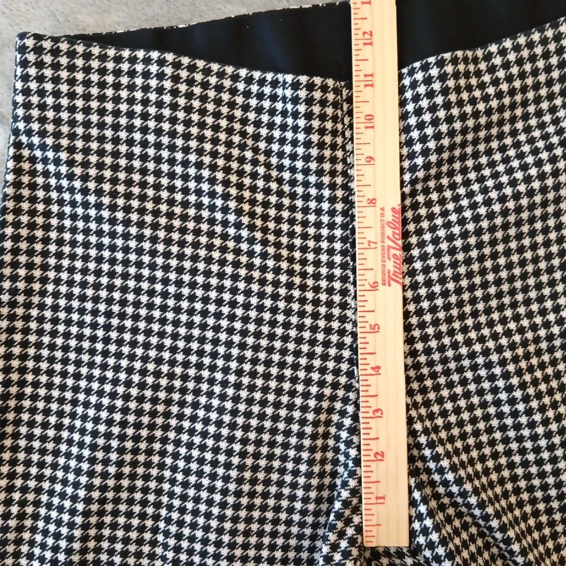 Old Navy Old Navy Pants Womens Size 14 Ankle Black Gray Houndstooth Side Zip 33x24 Straight Size 36" / US 14 / IT 50 - 3 Thumbnail