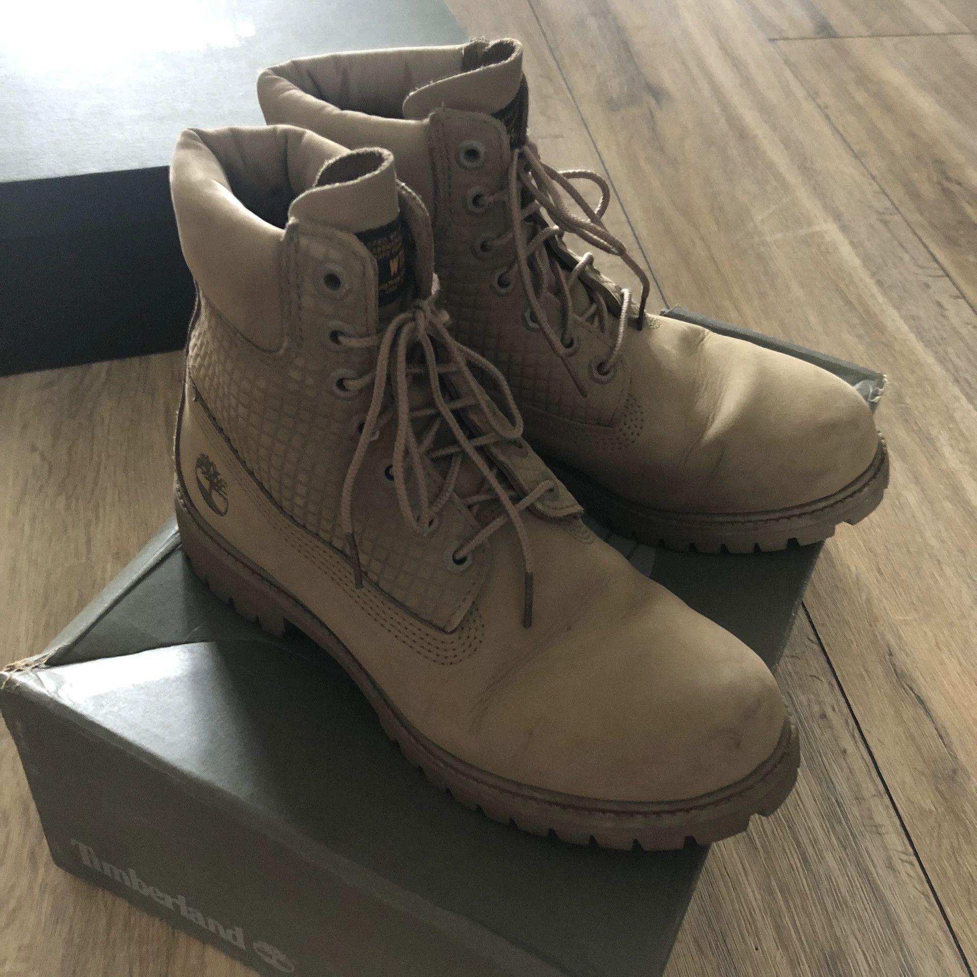 Wtaps WTAPS x Timberland 6 Inch Premium Boot Size US 7 / EU 40 - 1 Thumbnail