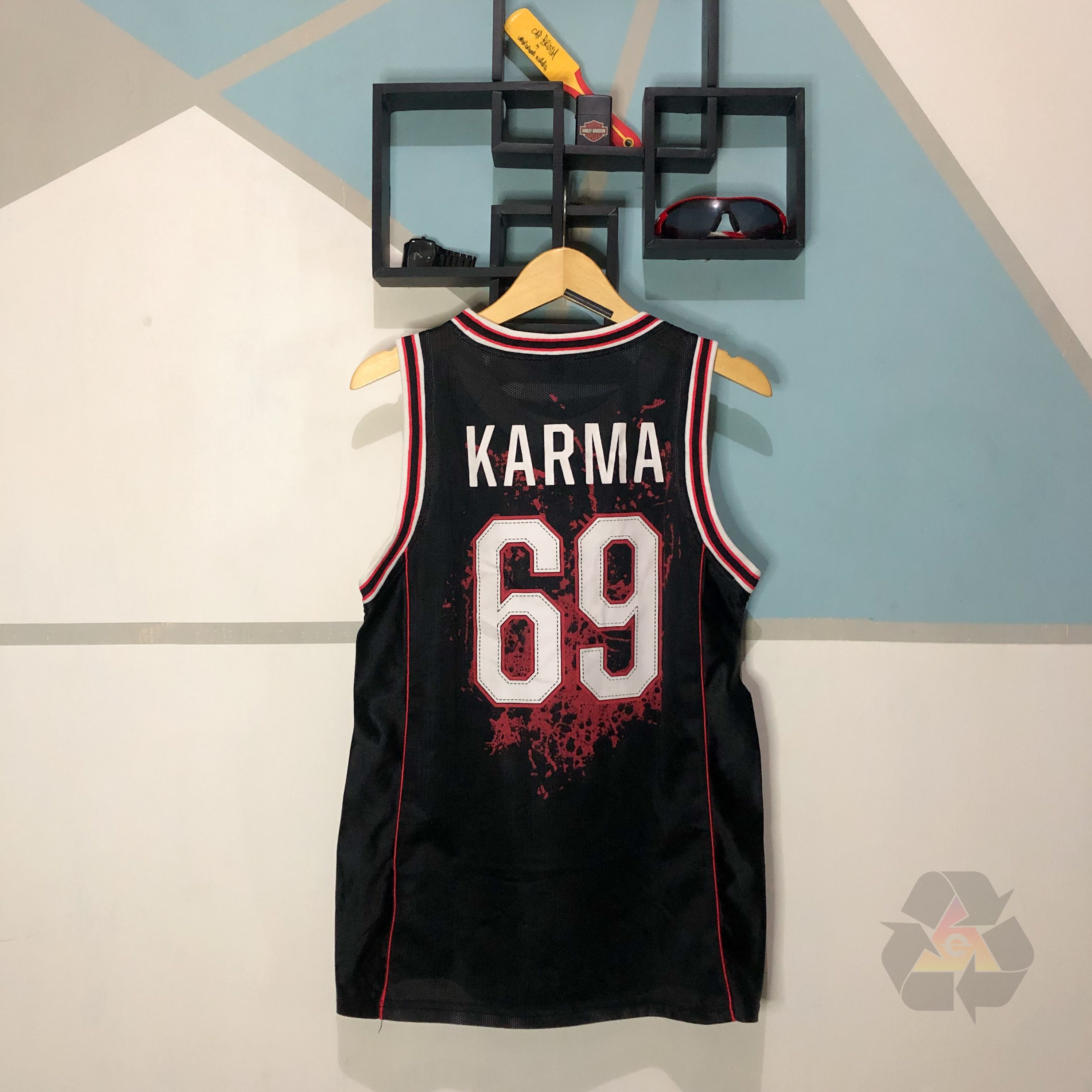Band Tees Asking Alexandria Karma Basketball Jersey Size US M / EU 48-50 / 2 - 12 Thumbnail