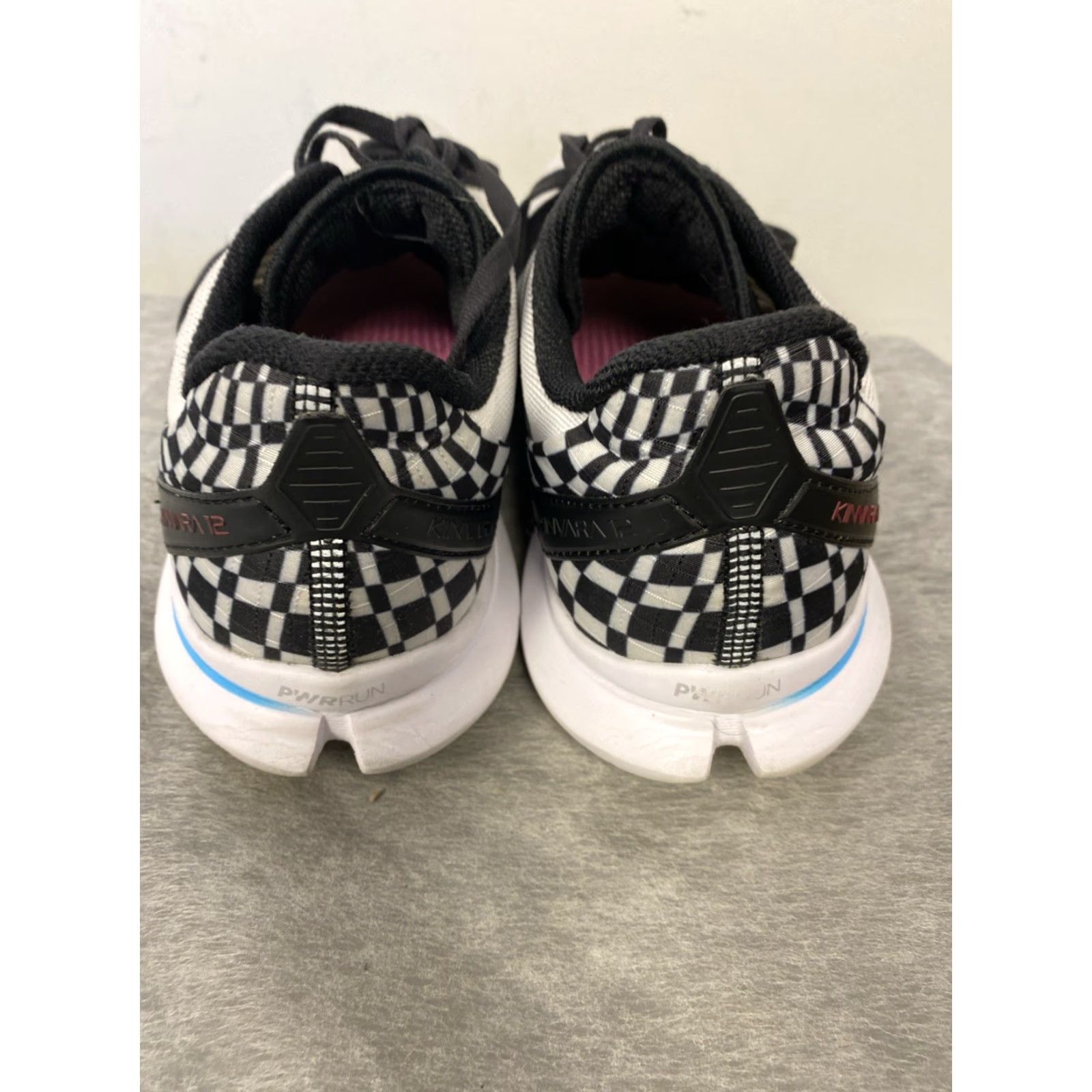Saucony Saucony Kinvara 12 Mens Size 8.5 White Black /0310 Sneaker Unisex Adults Athletic Shoes Multicolor 90s? Size US 8 / IT 38 - 6 Thumbnail