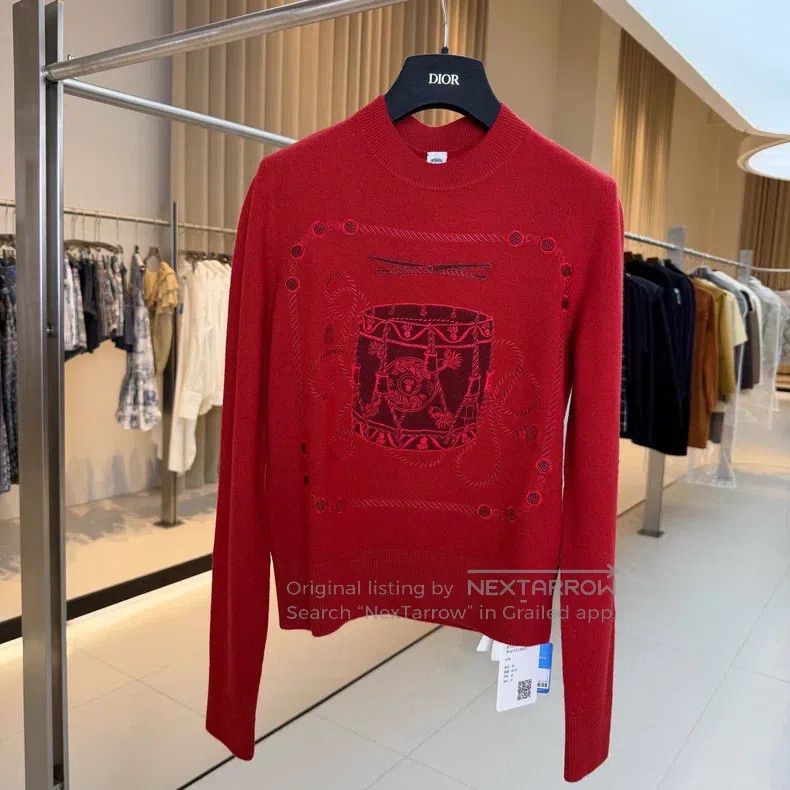 Hermes Hermes Red Embroidered Logo Wool Long Sleeve Sweater Size XXS / US 00 / IT 34 - 1 Thumbnail