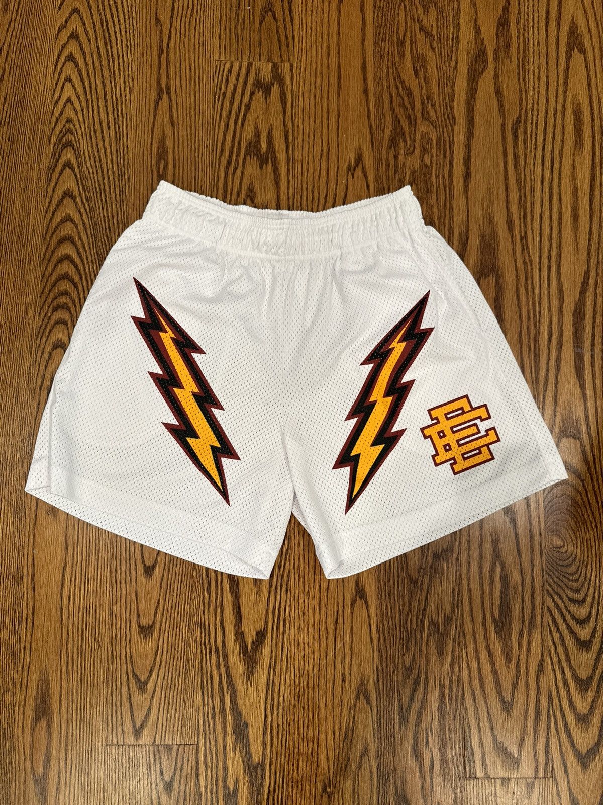 Eric Emanuel Eric Emanuel Lightning Bolt Shorts Size Medium Size US 32 / EU 48 - 1 Thumbnail