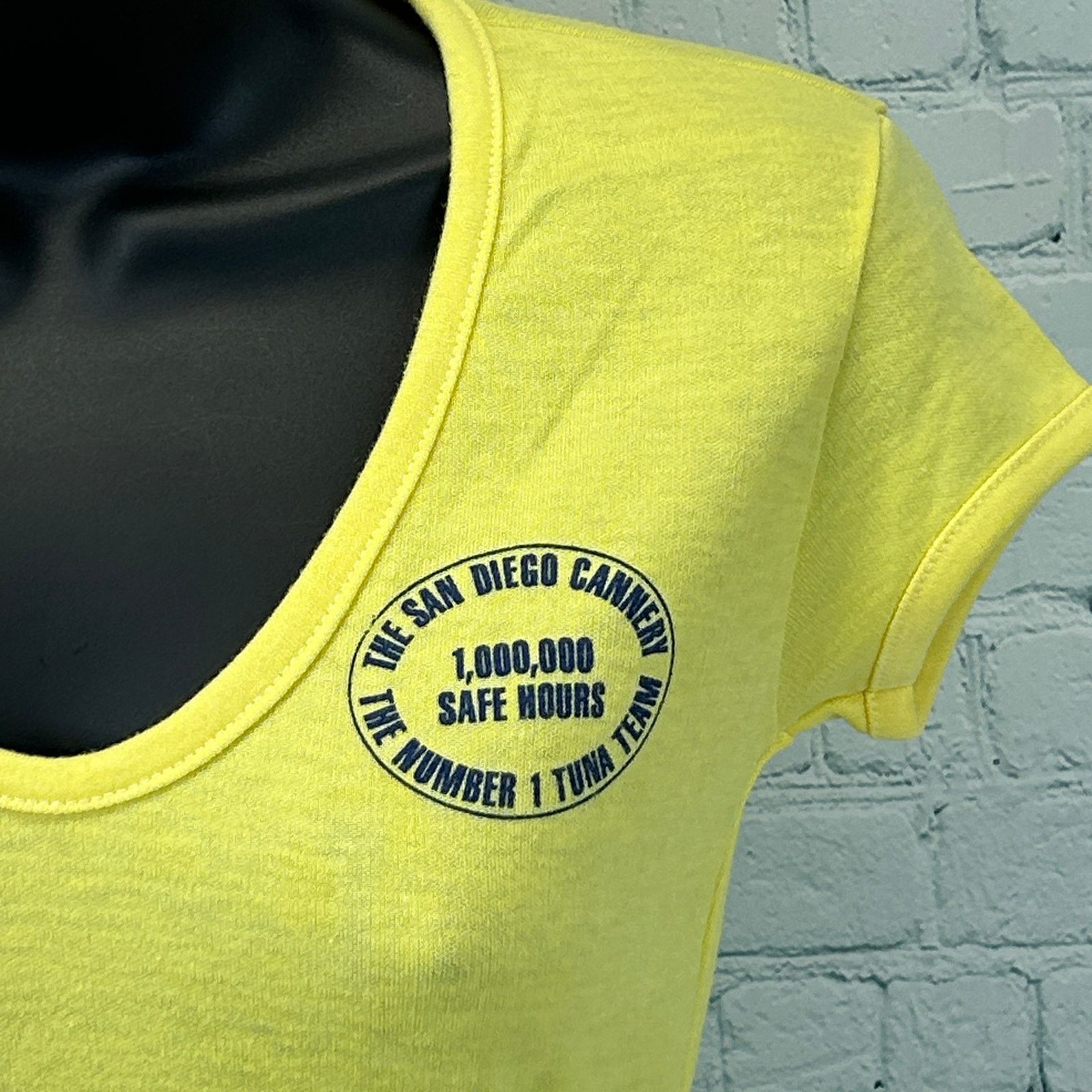 Vintage Vintage Chicken of the Sea T Shirt Tuna Fish Womens X-Small Size XS / US 0-2 / IT 36-38 - 4 Thumbnail