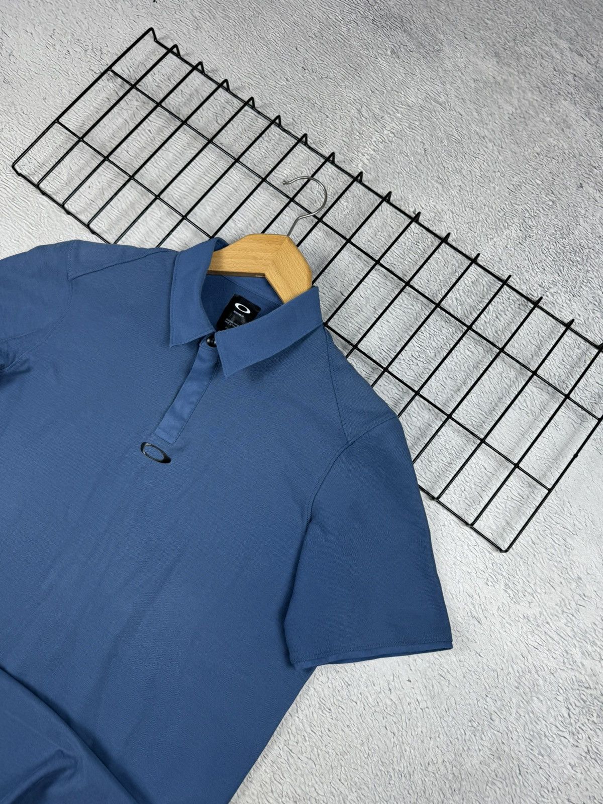 Oakley × Vintage Vintage Oakley Blue Center Logo Polis Streetwear S size Size US S / EU 44-46 / 1 - 2 Thumbnail