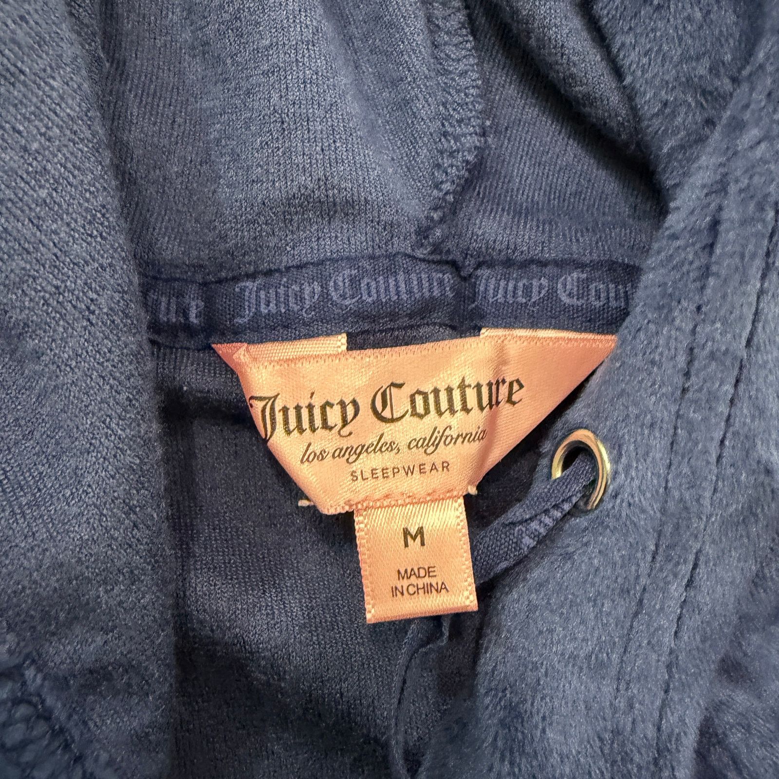 Juicy Couture Vintage Juicy Couture Velour Cropped Hoodie Women's Medium Size M / US 6-8 / IT 42-44 - 4 Thumbnail