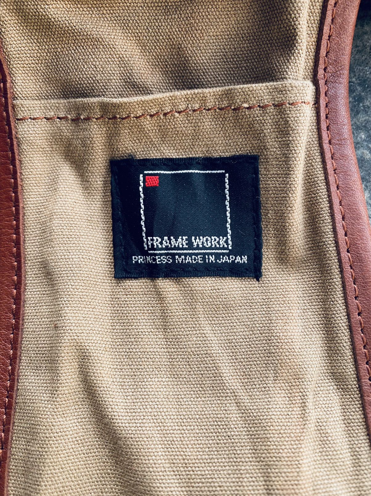Japanese Brand Vintage Rare Frame Work Japanese Sling Bag Size ONE SIZE - 9 Thumbnail