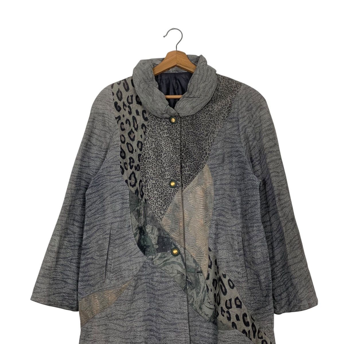 Japanese Brand Japanese Brand Leopard Design Coat Size M / US 6-8 / IT 42-44 - 2 Thumbnail