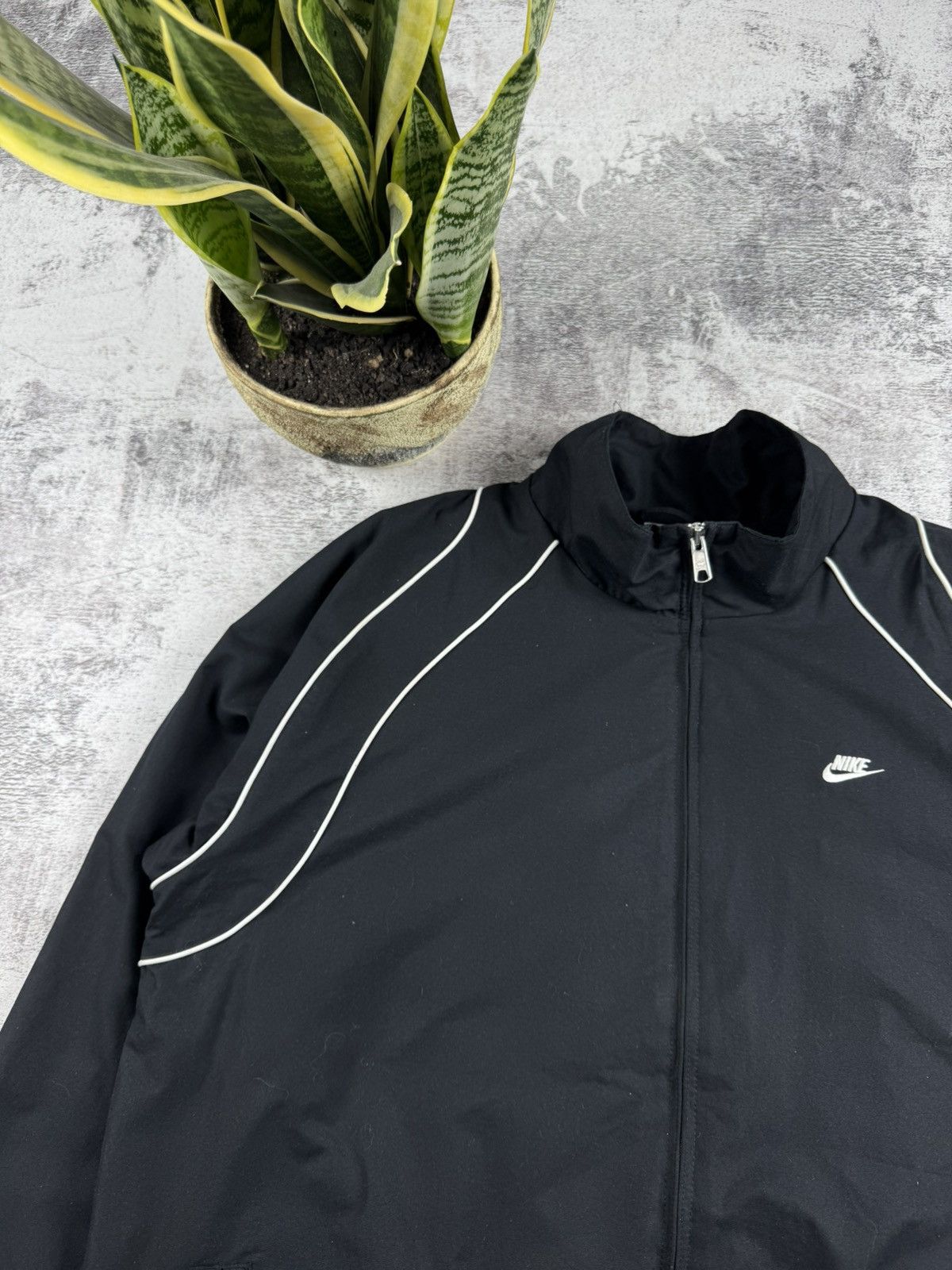 Nike Nike Retro Windbreaker Track Y2K Nylon Swoosh Light Jacket Size US XL / EU 56 / 4 - 6 Thumbnail