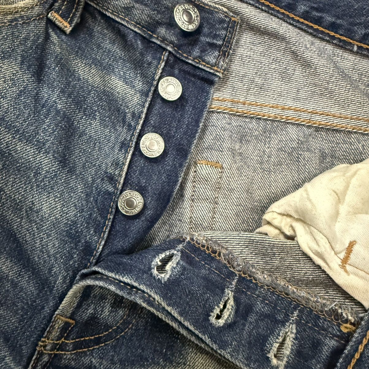 Levi's Vintage Clothing 🔥 Vintage Distressed Y2K Levis 501 Straight Denim Size US 31 - 13 Thumbnail