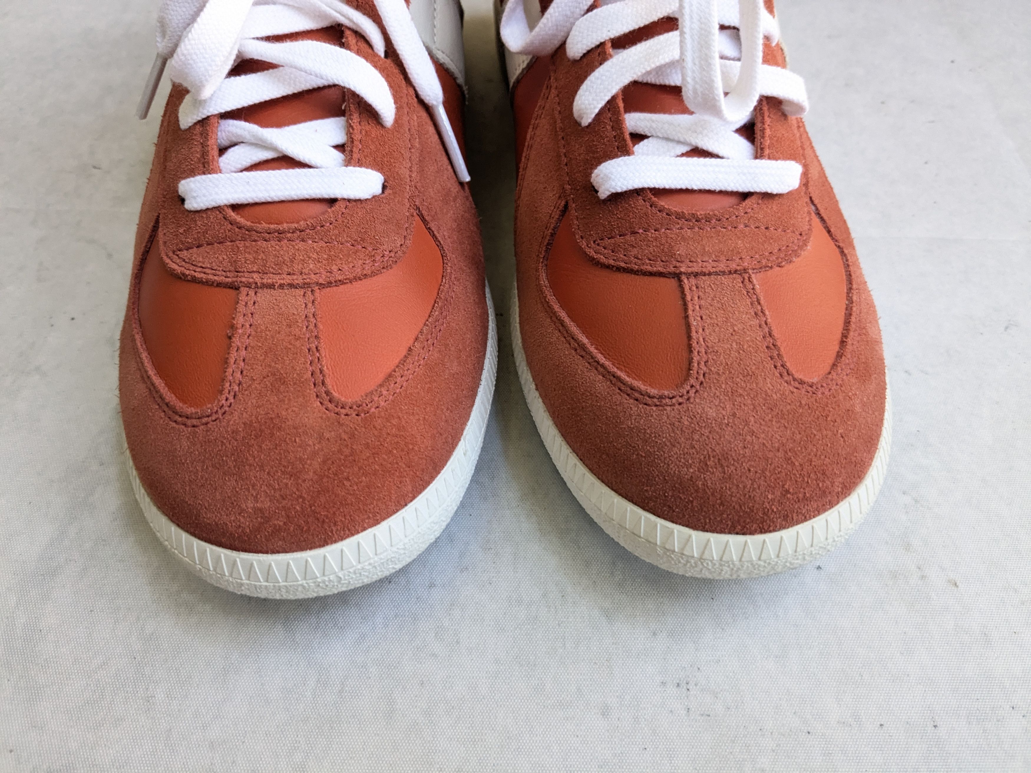 Maison Margiela Maison Margiela GAT Replica Orange White 9 42 Low Tops Size US 9 / EU 42 - 3 Thumbnail