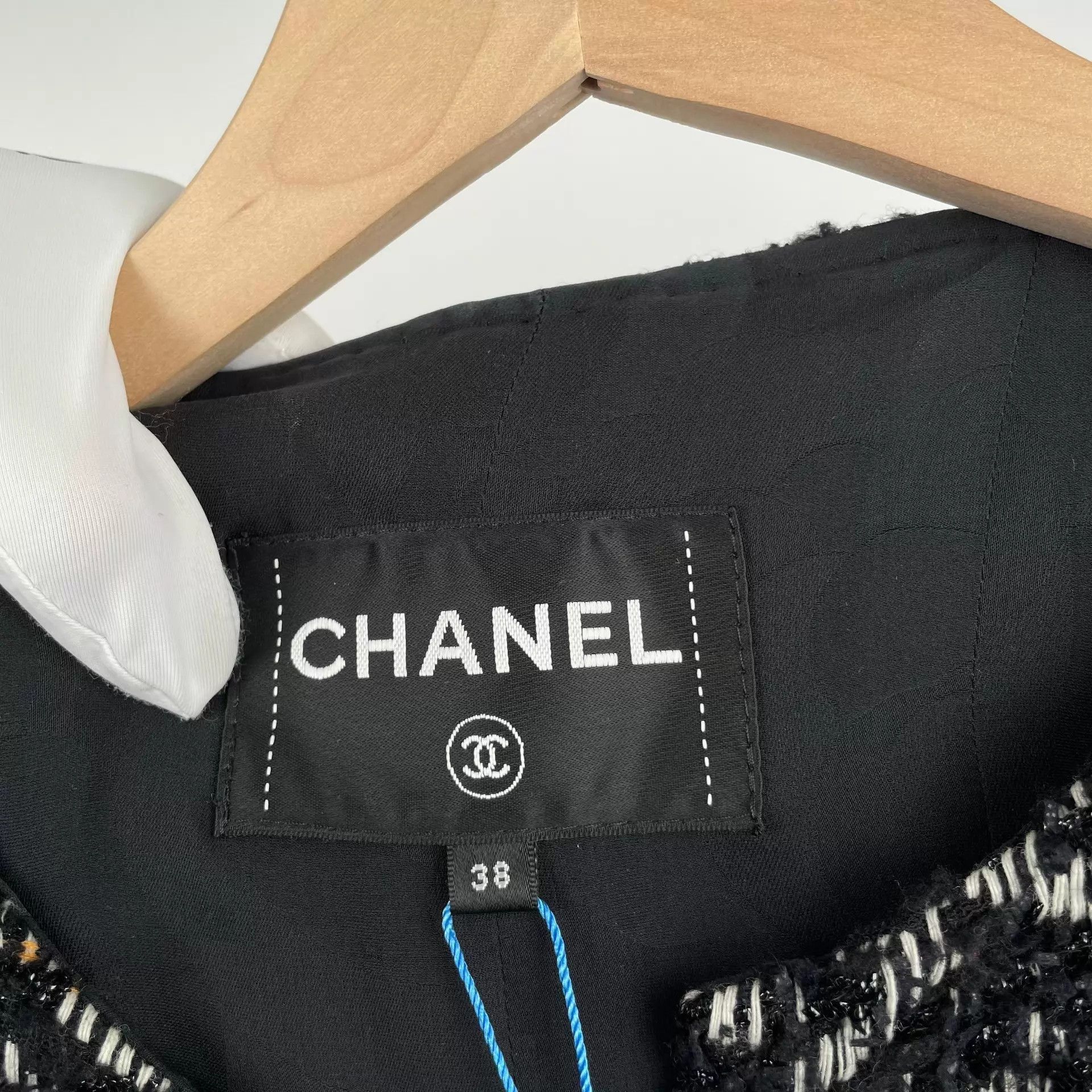 Chanel Chanel Heavy Tweed Cardigan Size S / US 4 / IT 40 - 5 Thumbnail