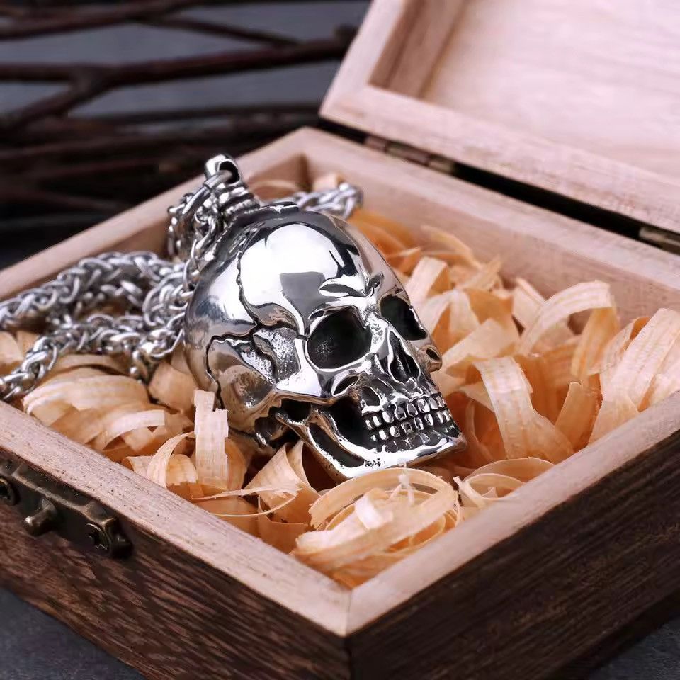 Jewelry Goth Skull Pendant Necklace Size ONE SIZE - 2 Thumbnail