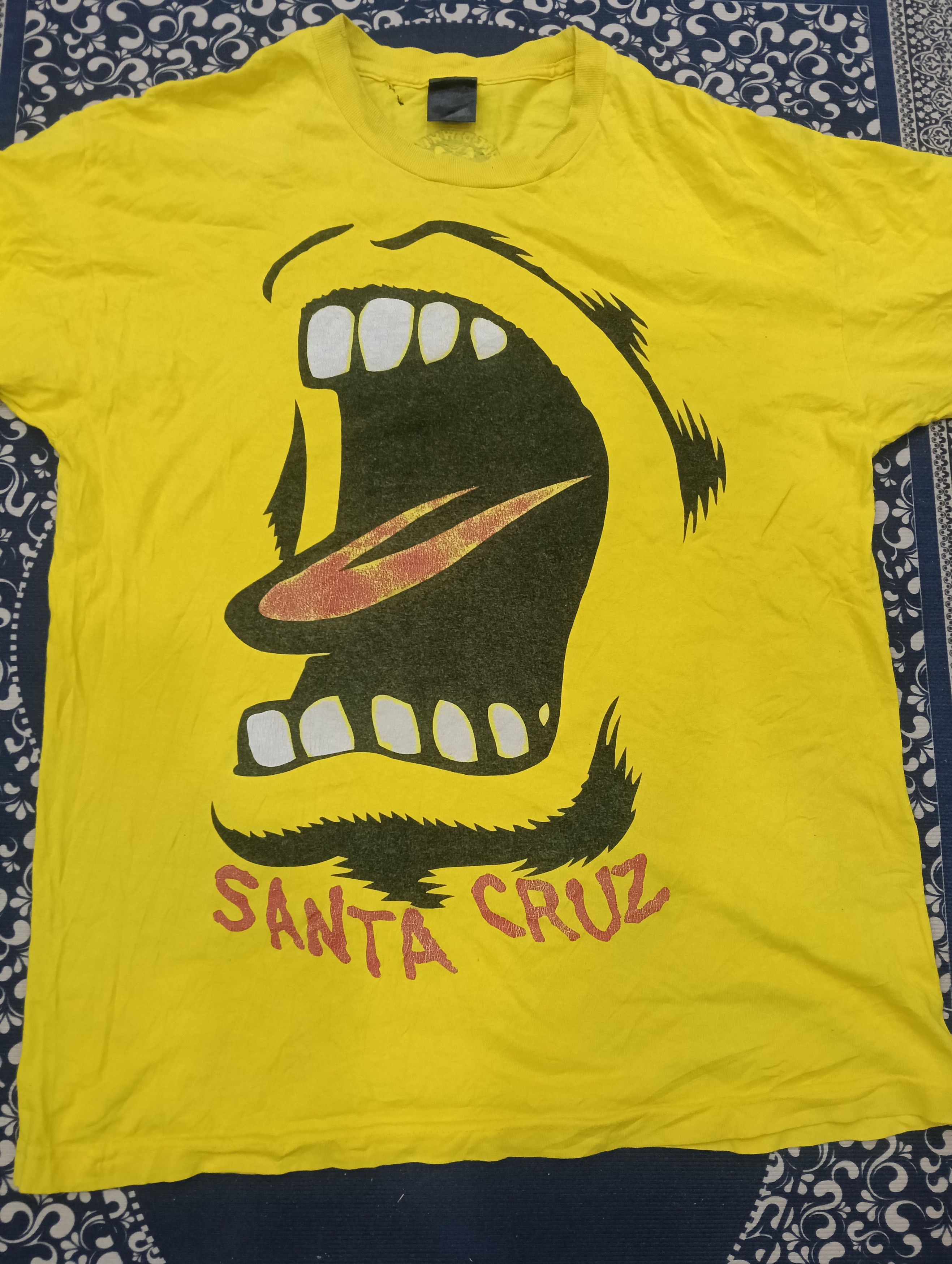 Santa Cruz Skateboards Y2K Thrashed Santa Cruz Skate Size US L / EU 52-54 / 3 - 3 Thumbnail