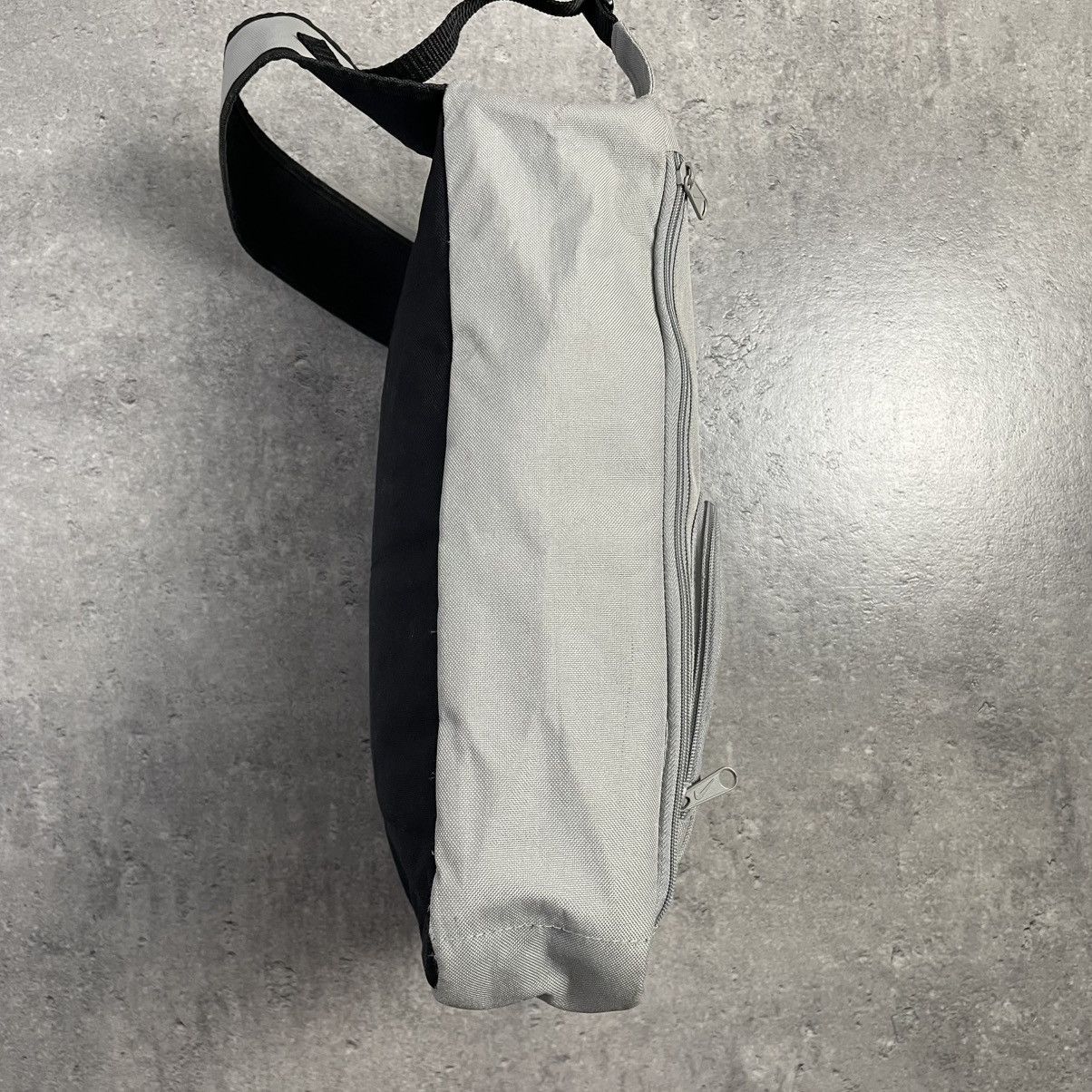 Nike Vintage Sligbag Nike Streetwear Gray Y2K Bag Nike 00s Size ONE SIZE - 4 Thumbnail