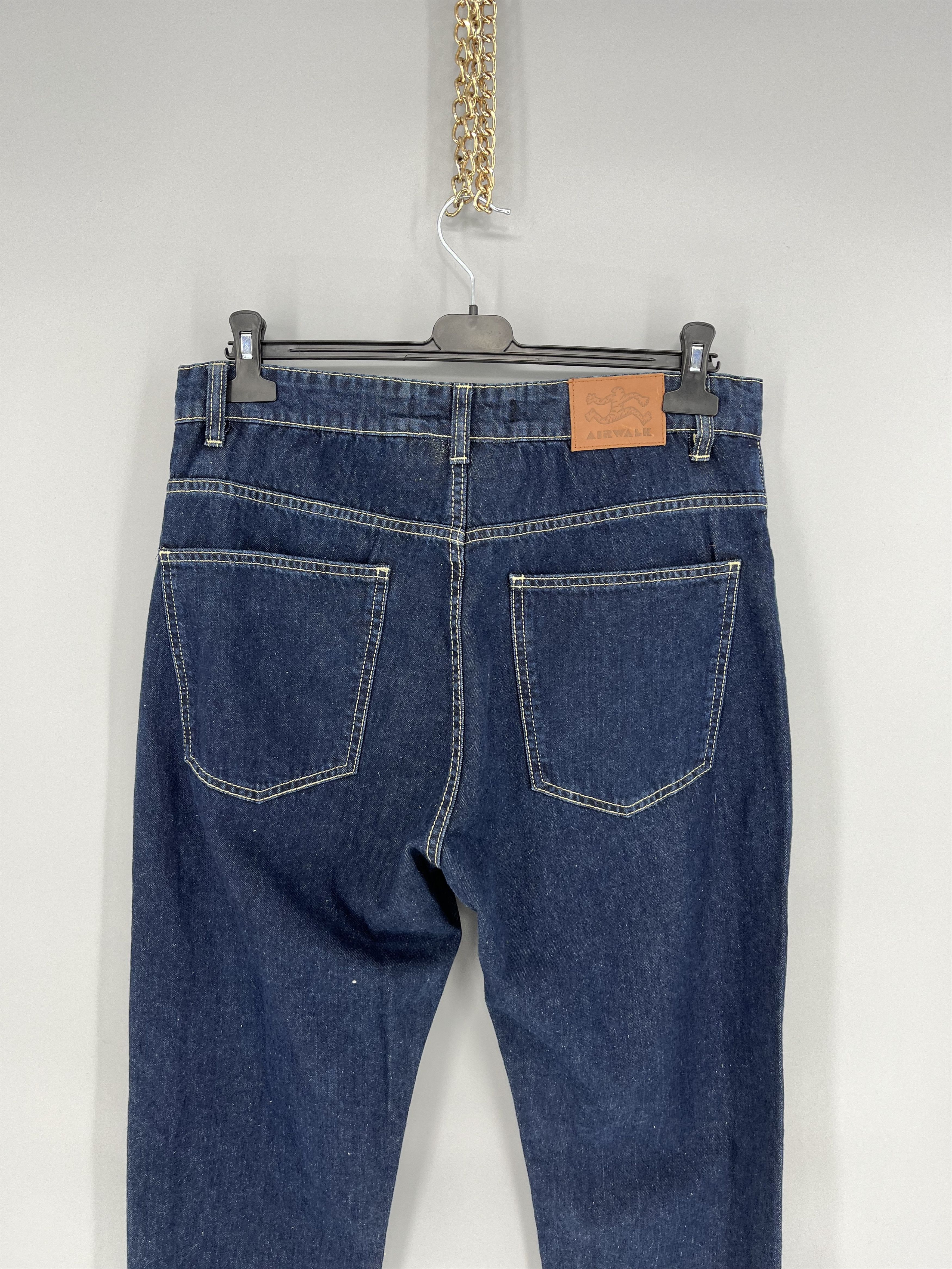 Airwalk × Vintage Vintage Airwalk Turn Up Jean Running Man Skate Jeans Size US 32 / EU 48 - 8 Thumbnail