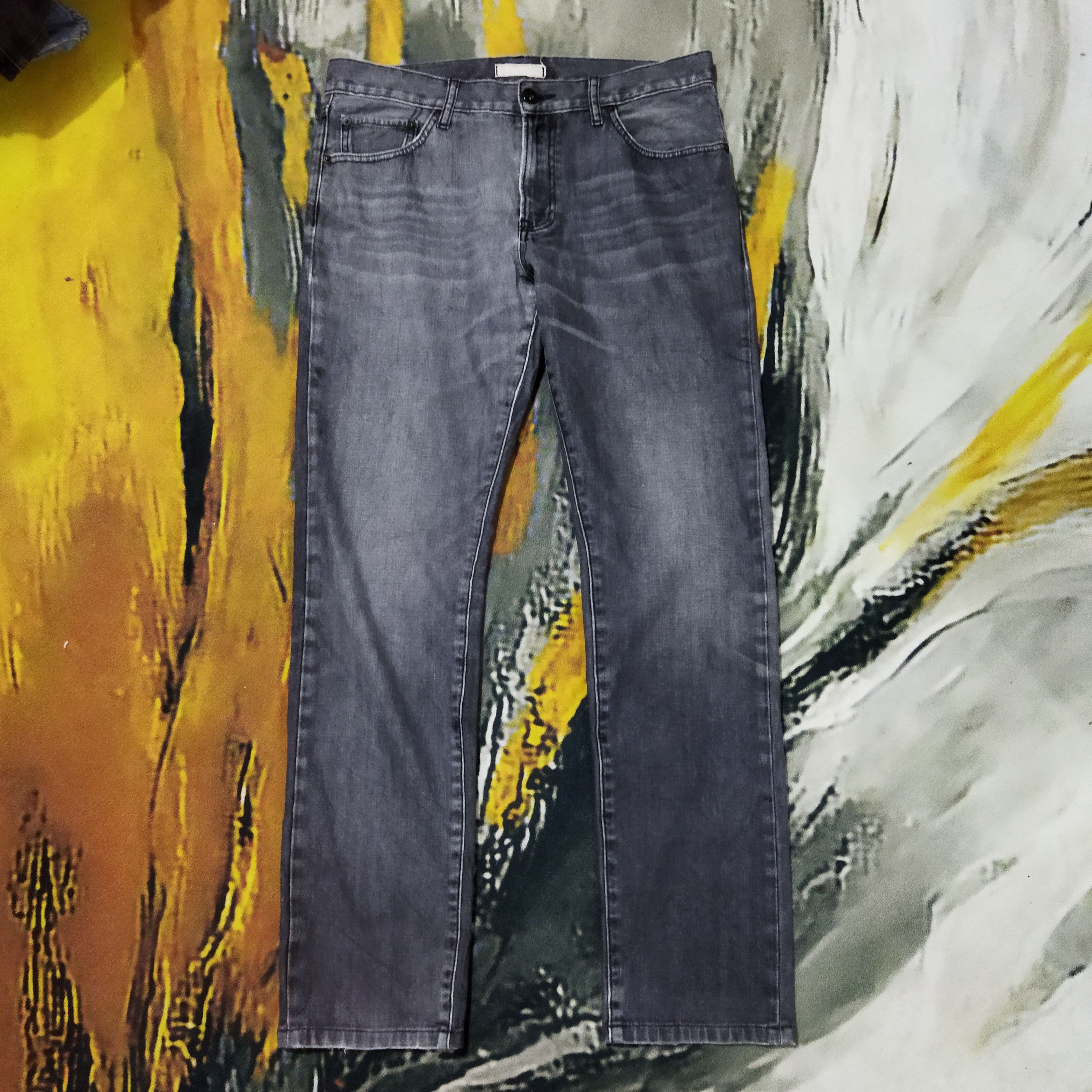 Japanese Brand × Uniqlo VINTAGE JAPANESE FADED BLACK JEANS PANTS Size US 33 - 1 Thumbnail