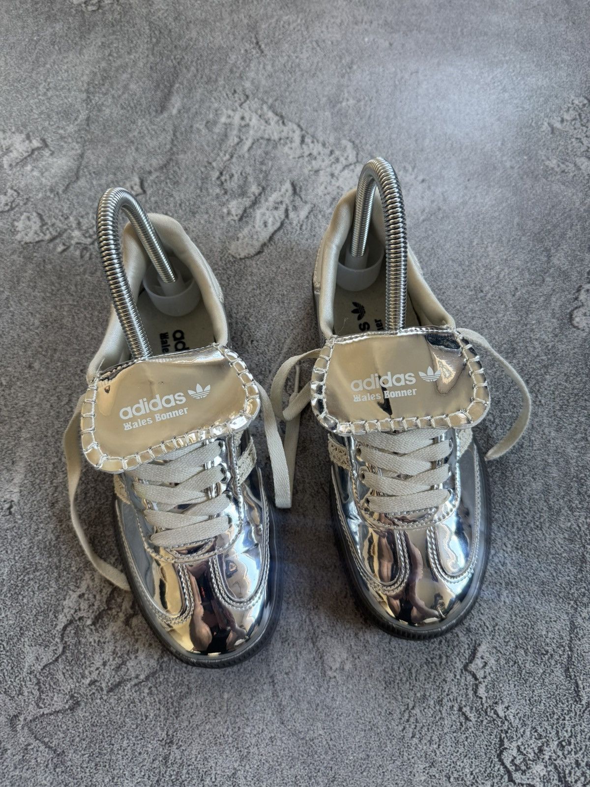 Adidas Wales Bonner & Adidas samba US5 silver metallic low sneakers Size US 5 / IT 35 - 4 Thumbnail