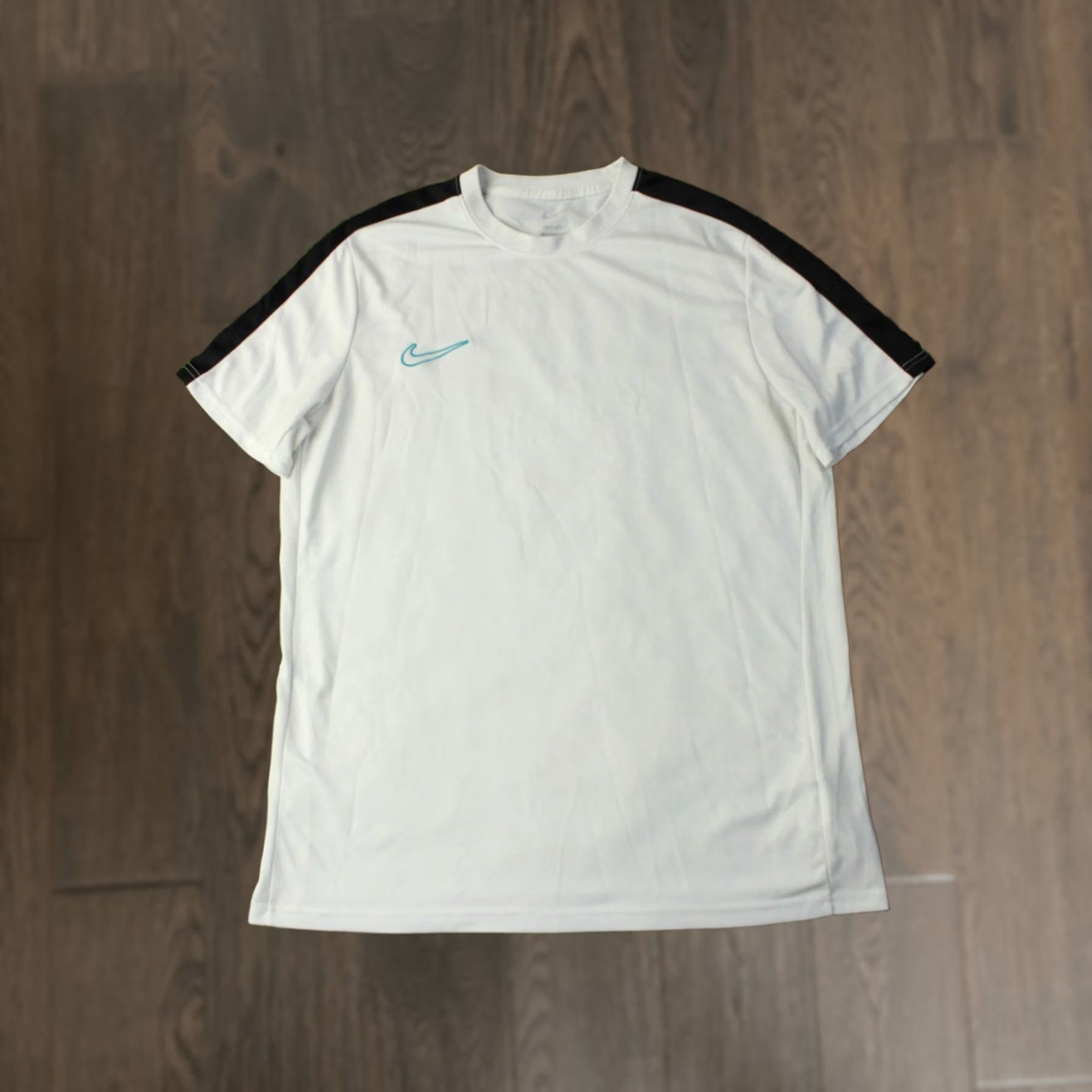 Nike Nike Academy Dri-Fit Original 2024 Men Football Shirt XL White and Black Nike Dri-FIT Men's T-Shirt Short Sleeve Crew Neck 75cm 58cm Slim Size US XL / EU 56 / 4 - 1 Thumbnail