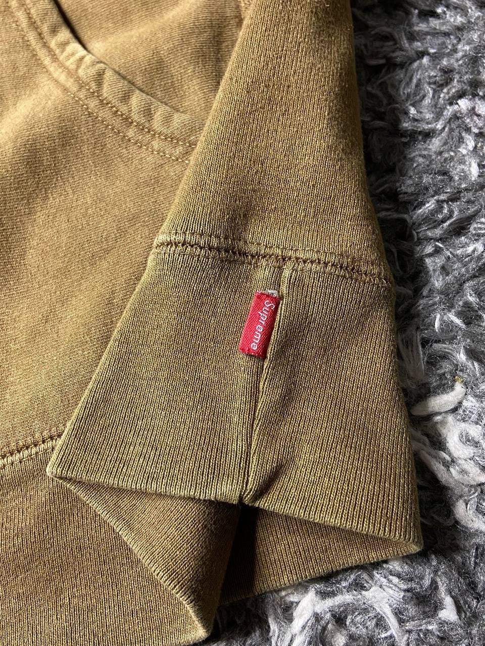 Supreme Supreme Tonal Embroidered Hoodie Pink F/W 15’ Size US M / EU 48-50 / 2 - 10 Thumbnail