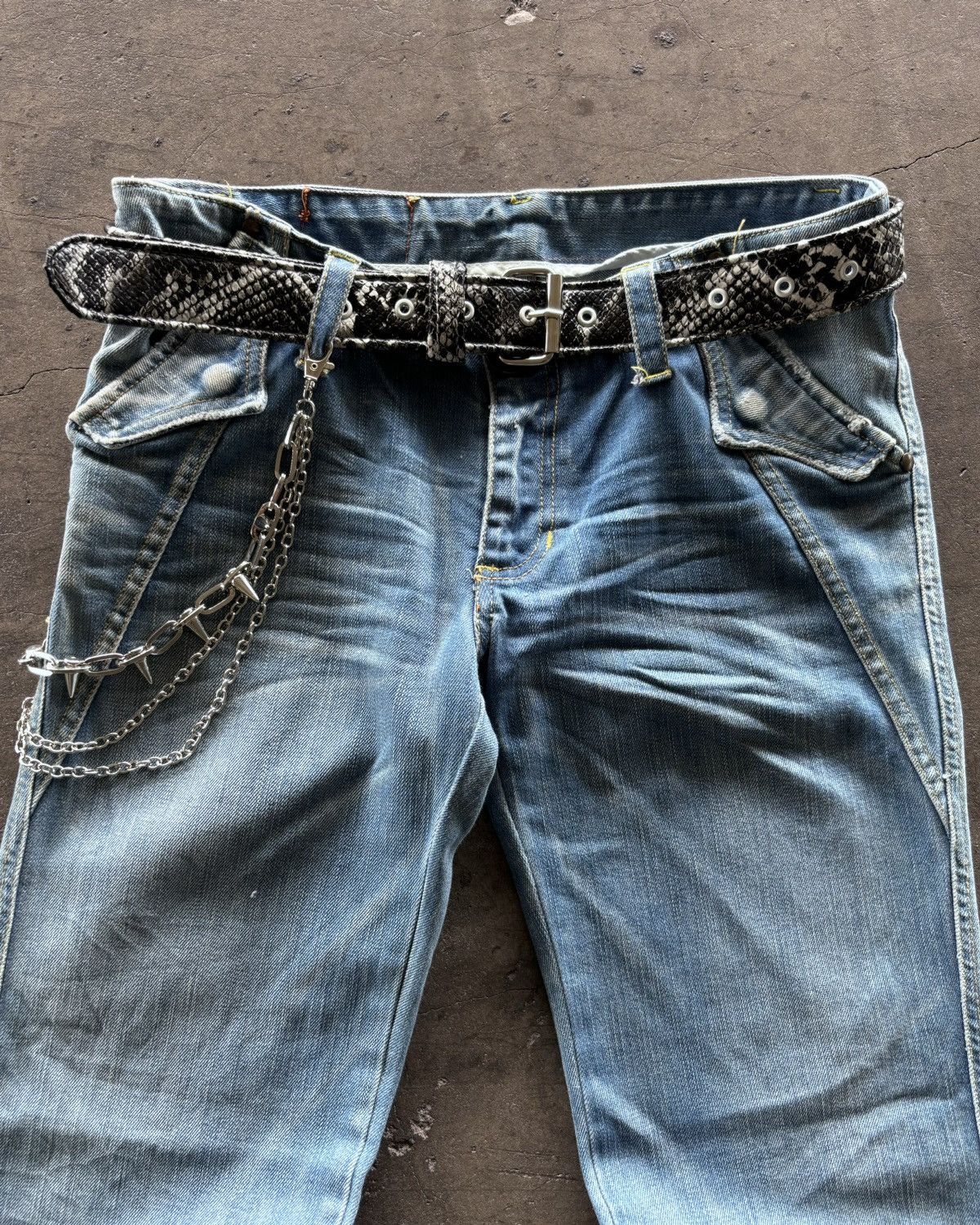 Blue Blue Japan × Japanese Brand Blue Blue Japan Flared Denim Jeans Size US 29 - 3 Thumbnail