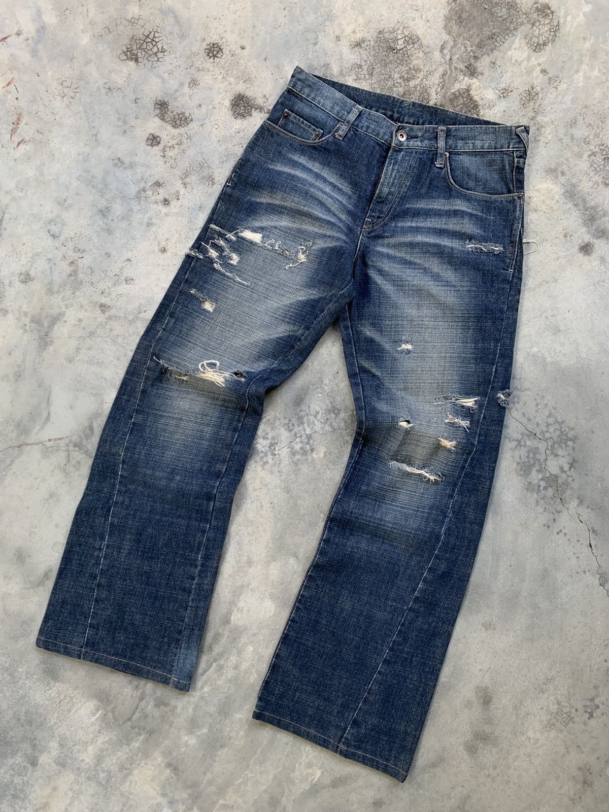 Japanese Brand Uniqlo Punk Distressed Twisted Leg Flare Jeans Size US 30 / EU 46 - 1 Thumbnail