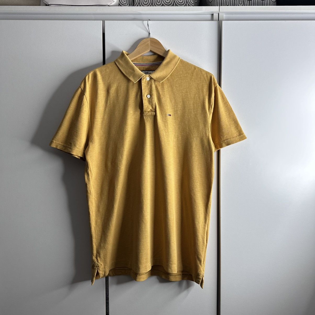 Tommy Hilfiger Tommy Hilfiger Polo Vintage Old Money Tshirt Size US L / EU 52-54 / 3 - 1 Thumbnail