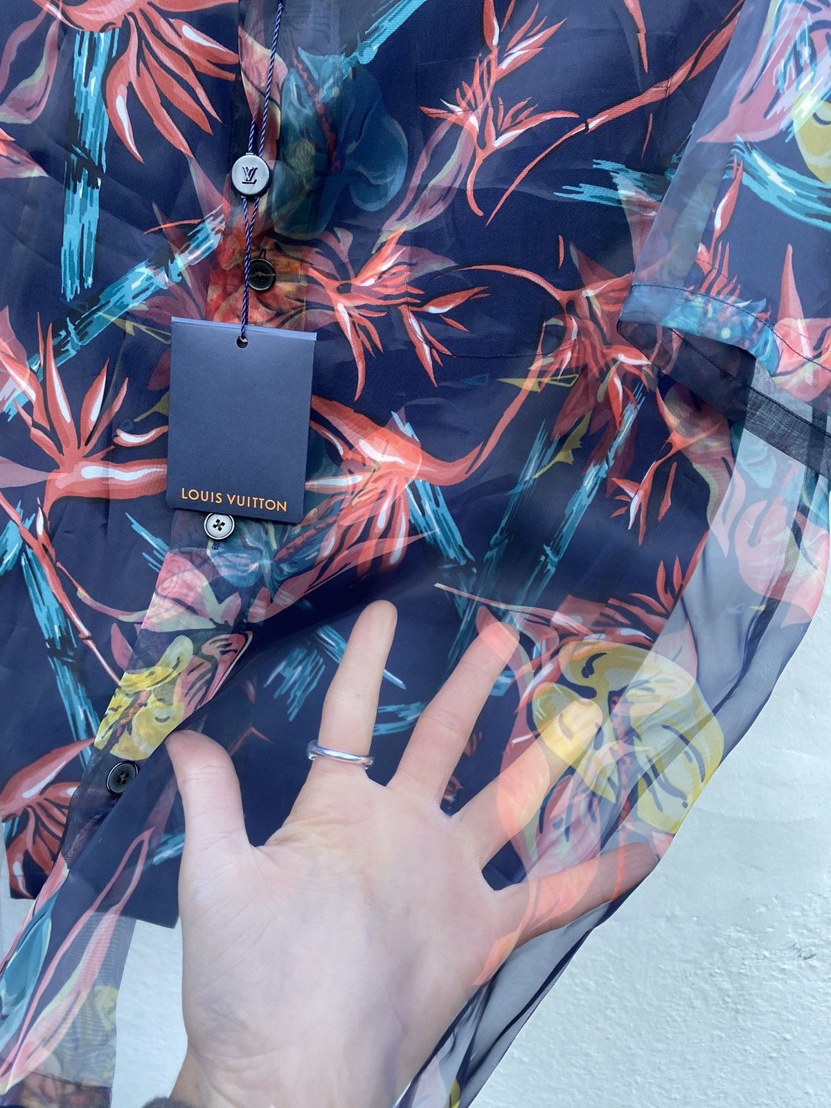 Louis Vuitton Hawaiian Shirt with print Size US M / EU 48-50 / 2 - 3 Thumbnail