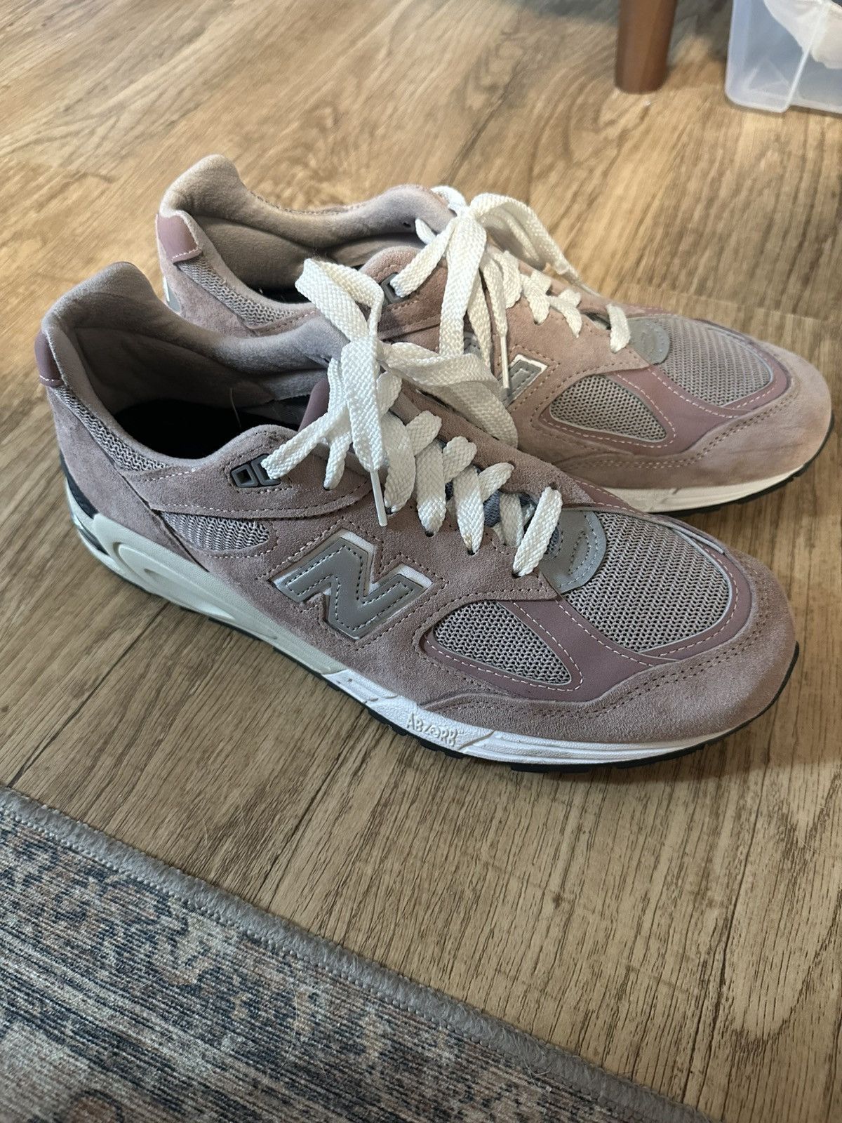 Kith × New Balance New Balance 990v2 x Kith Dusty Rose Size US 10 / EU 43 - 4 Thumbnail