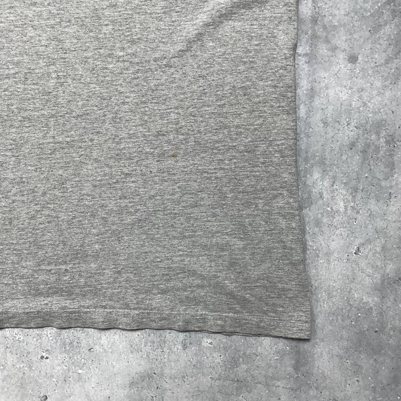 Vintage Vintage 90s Etnies Icon Promo Shoes Trashed T Shirt Gray Size US L / EU 52-54 / 3 - 17 Thumbnail