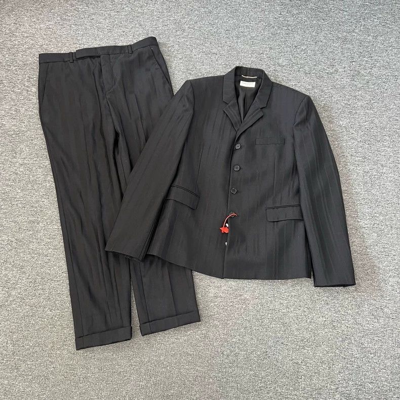 Yves Saint Laurent Saint Laurent Dark stripe suit 2501-Nextarrow Size 48R - 1 Thumbnail