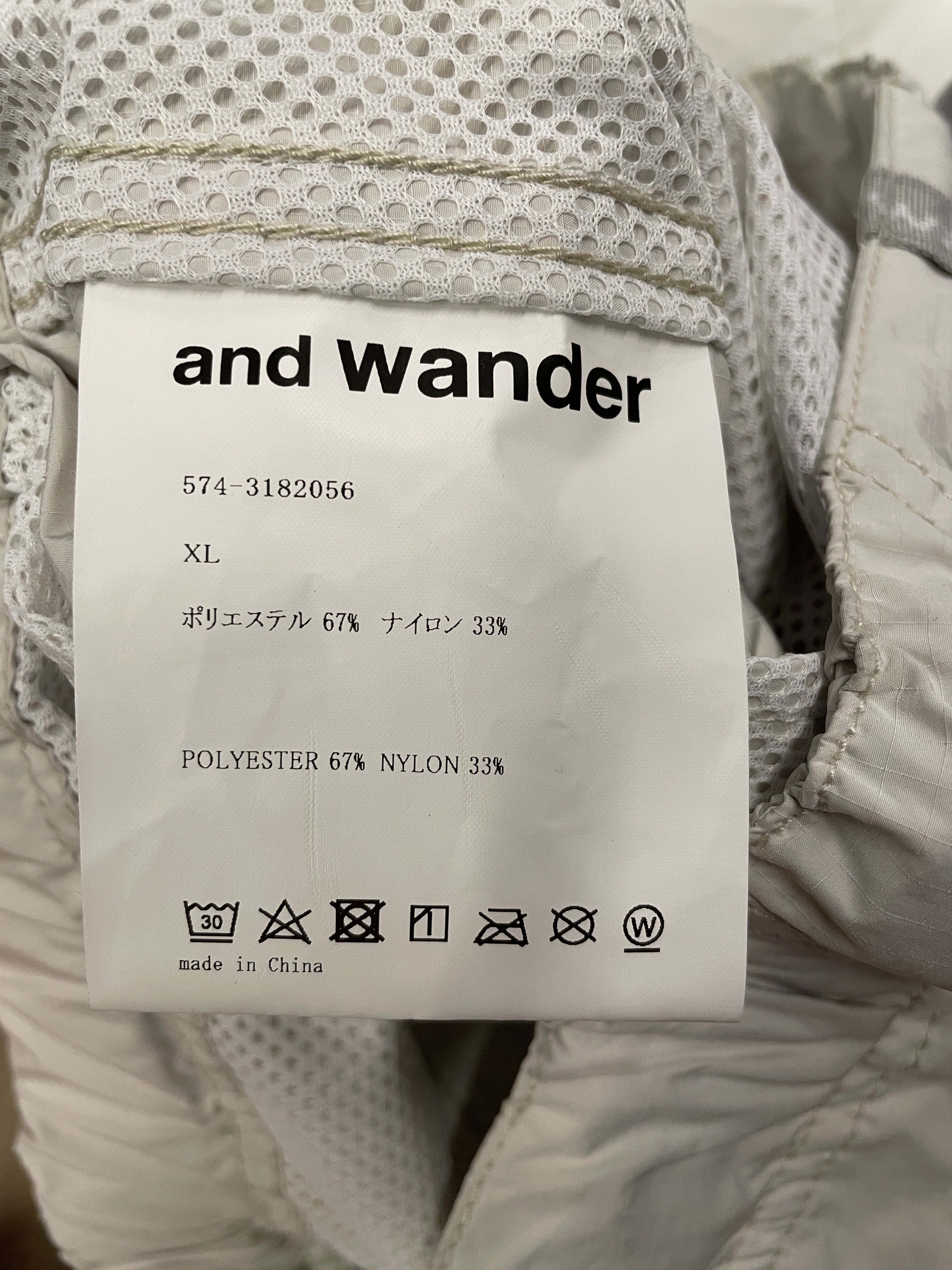 And Wander $320 And Wander Oversized Cargo Shorts XL andwander Size US 32 / EU 48 - 6 Thumbnail